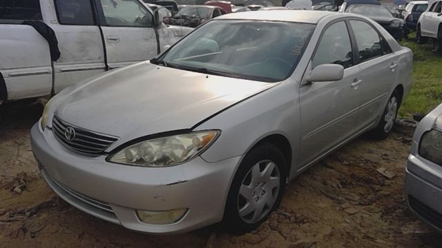 2005 TOYOTA Camry