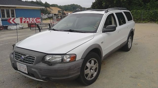 2004 VOLVO Xc70