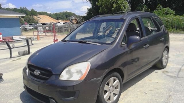 2008 KIA Rondo