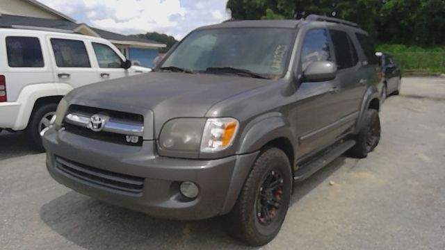2005 TOYOTA Sequoia