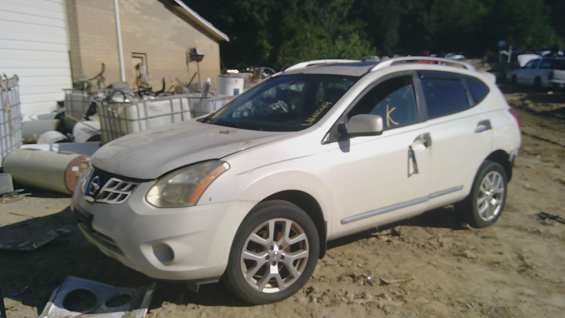 2011 NISSAN Rogue