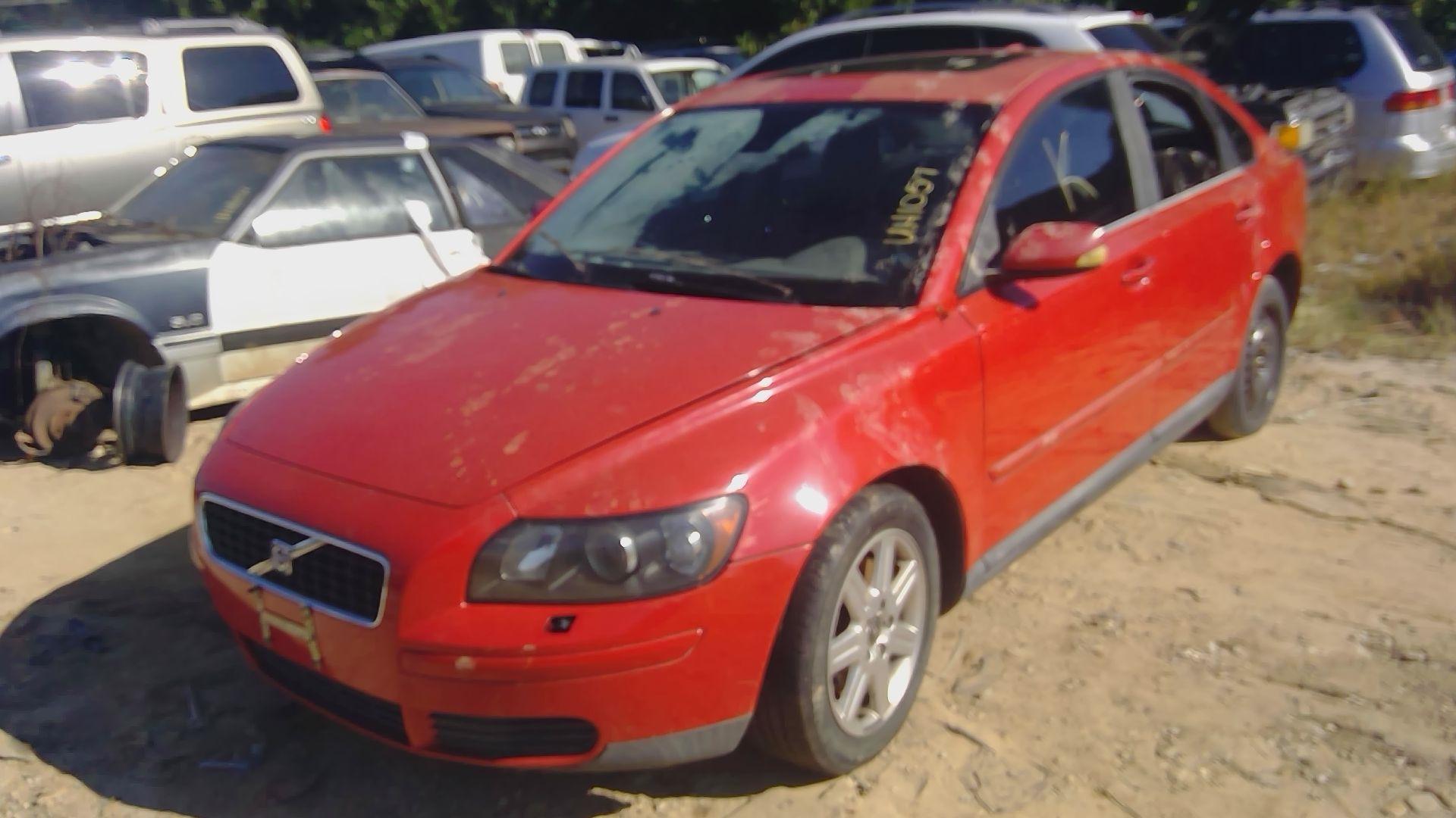 2005 VOLVO S40