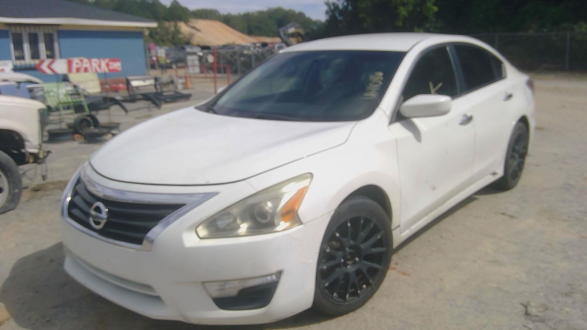 2015 NISSAN Altima