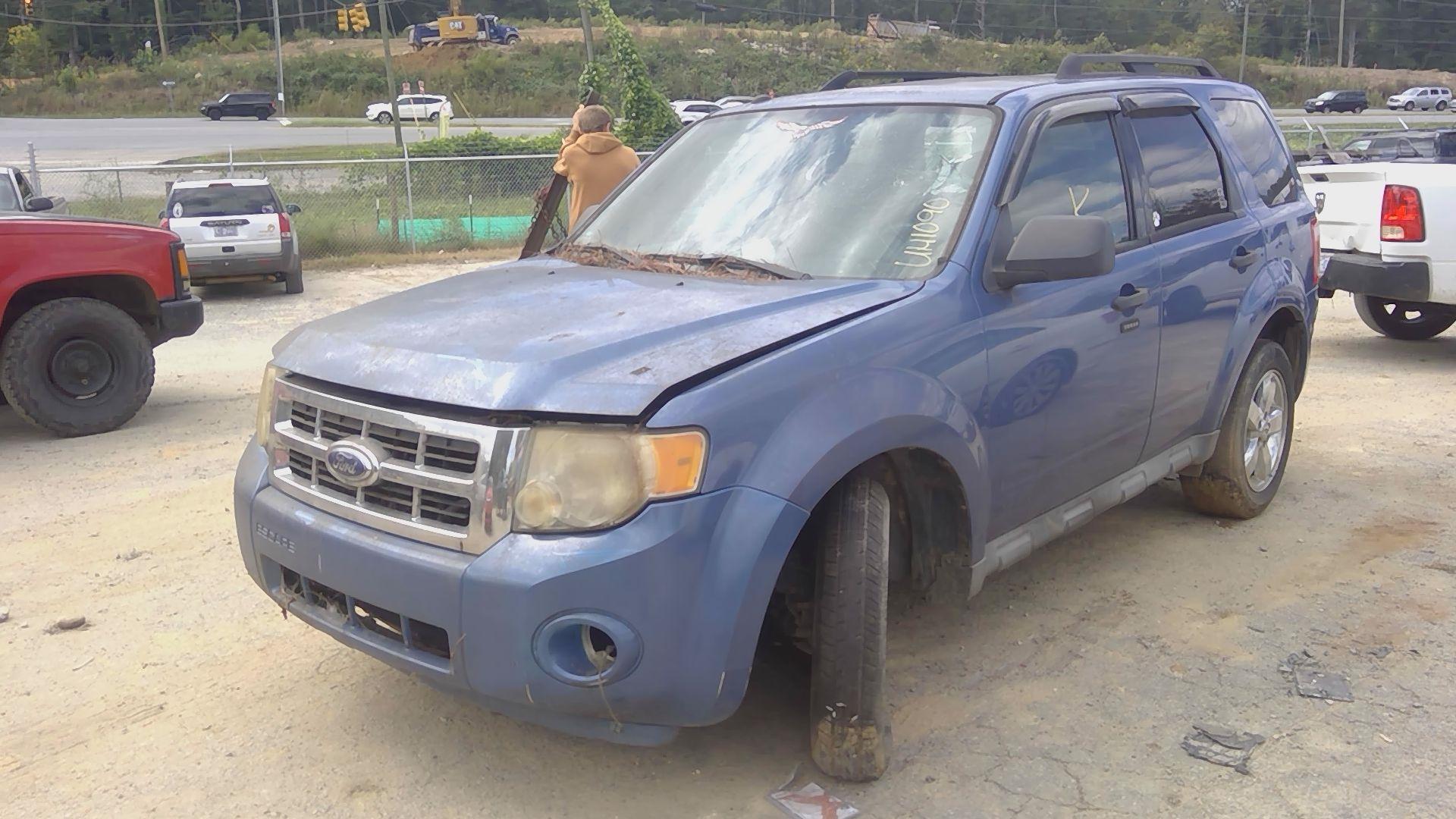 2009 FORD Escape