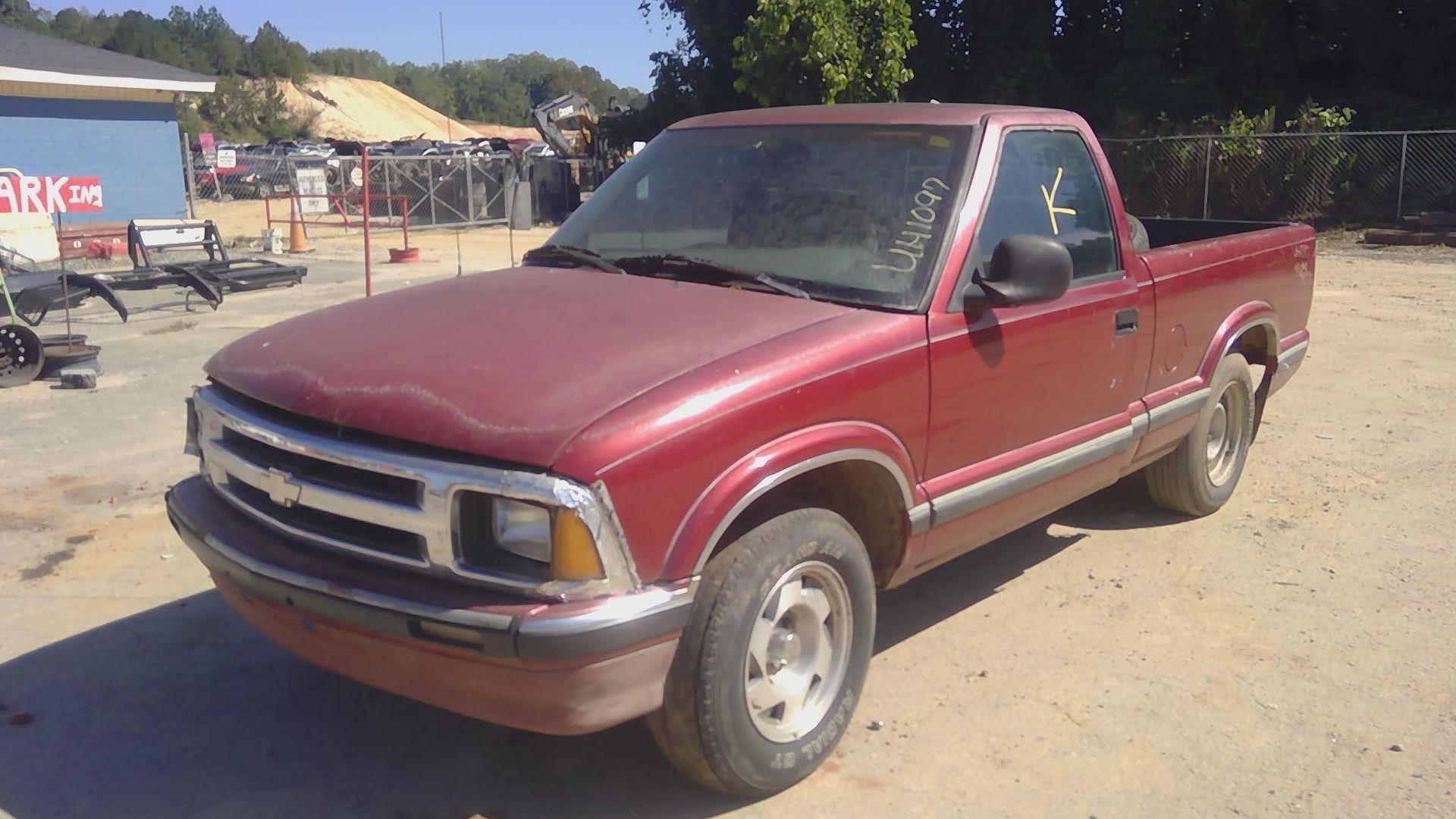 1996 CHEVROLET S-10 Pickup