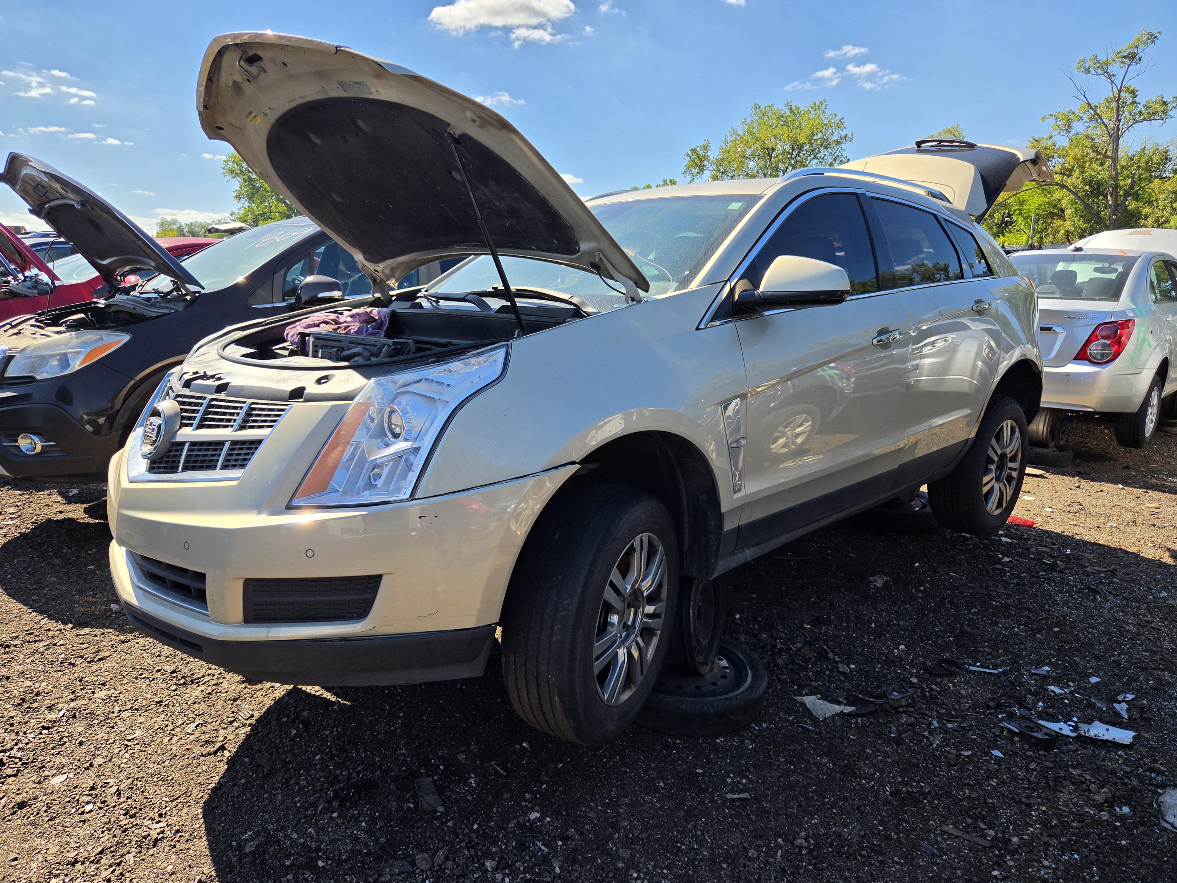 2010 CADILLAC Srx