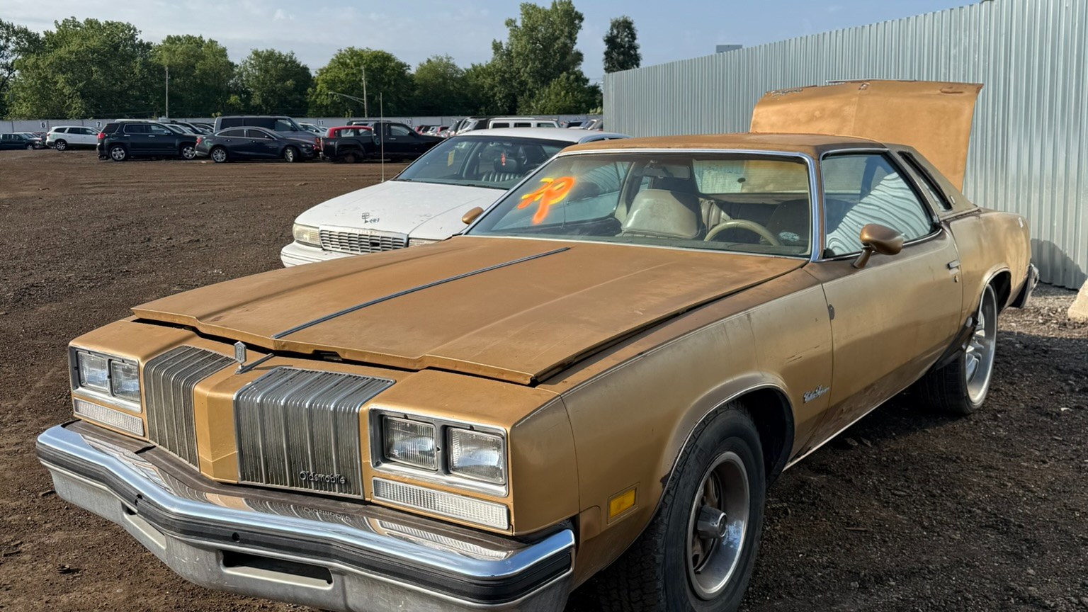 1977 OLDSMOBILE Cutlass
