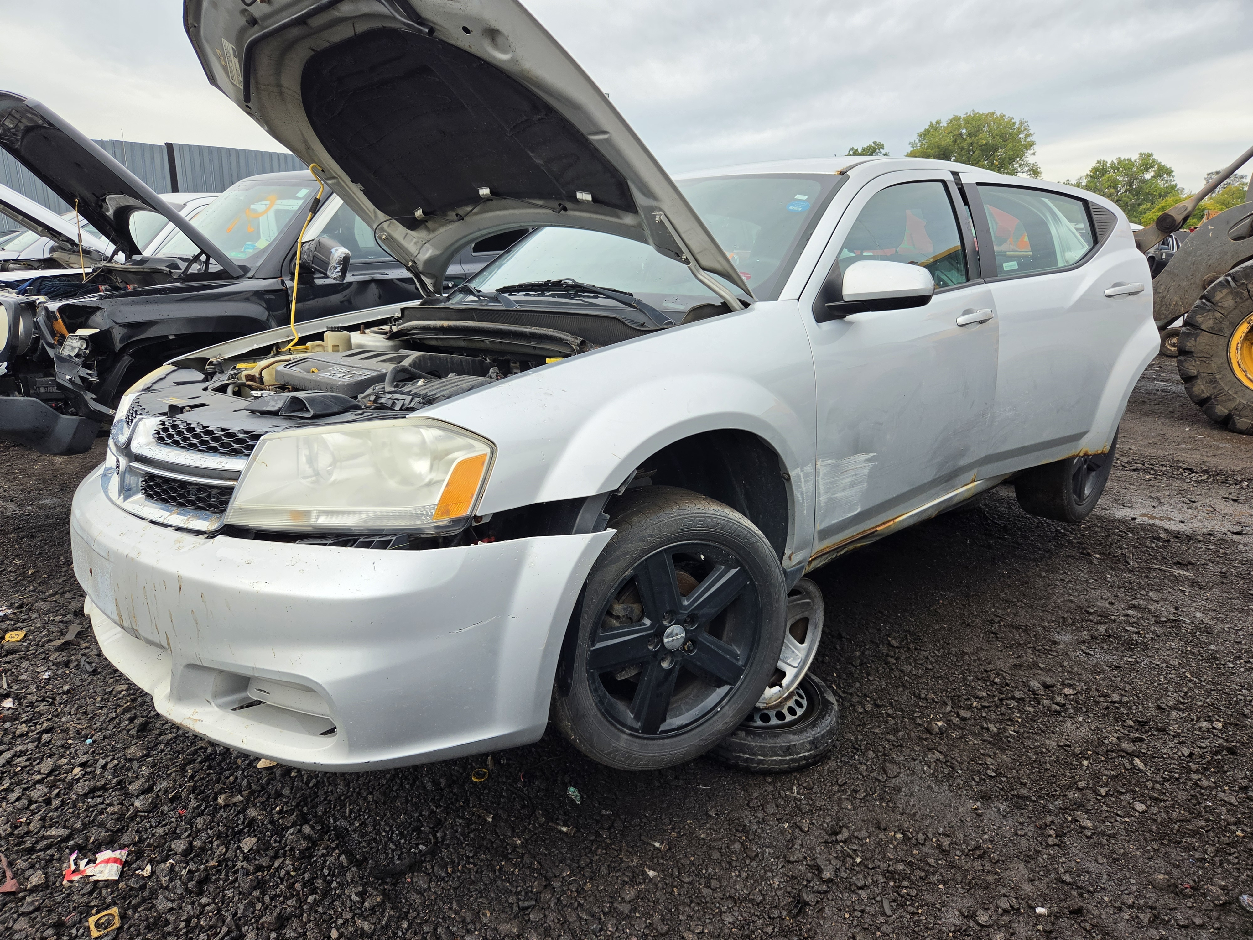 2011 DODGE Avenger