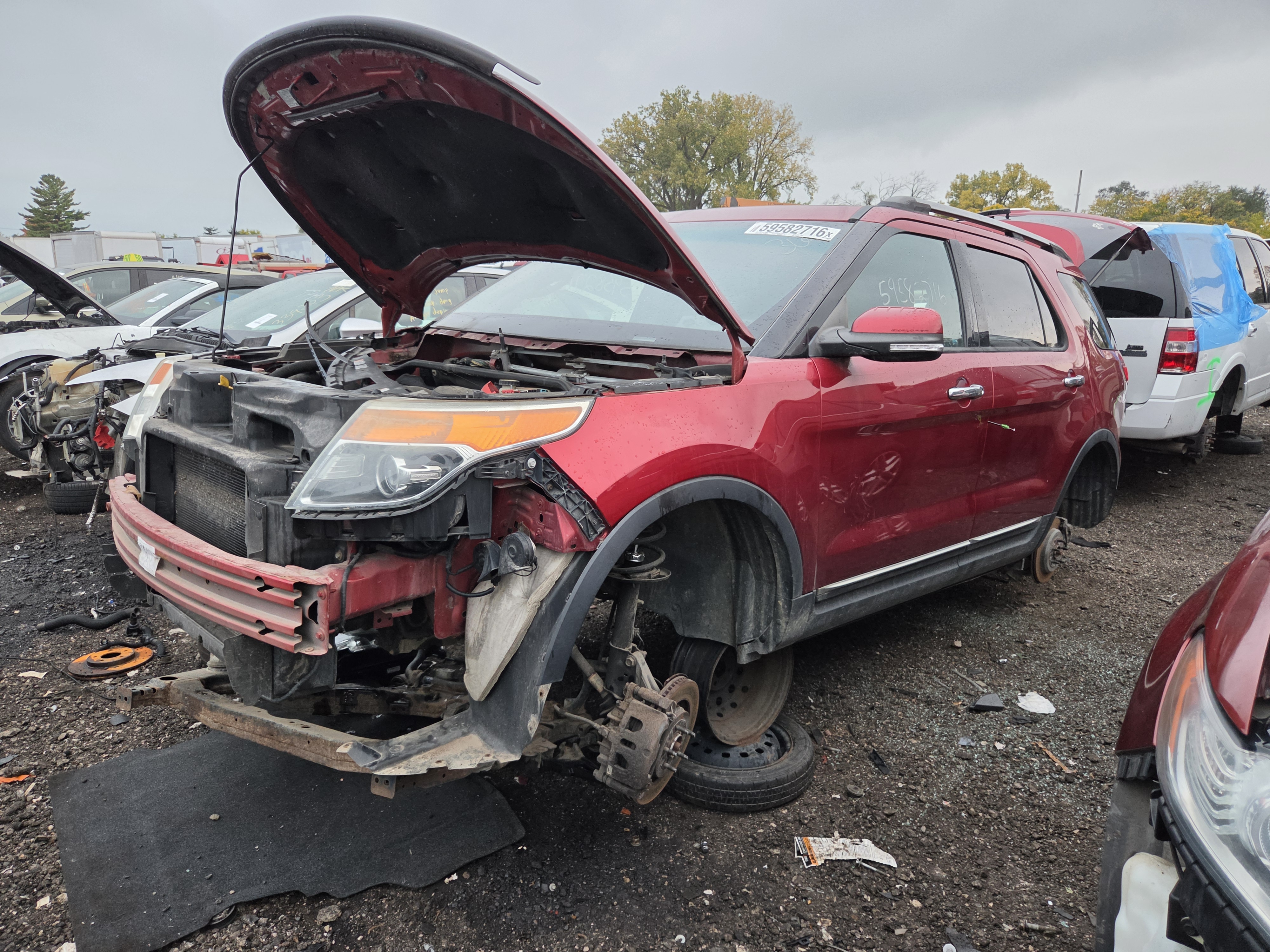 2013 FORD Explorer