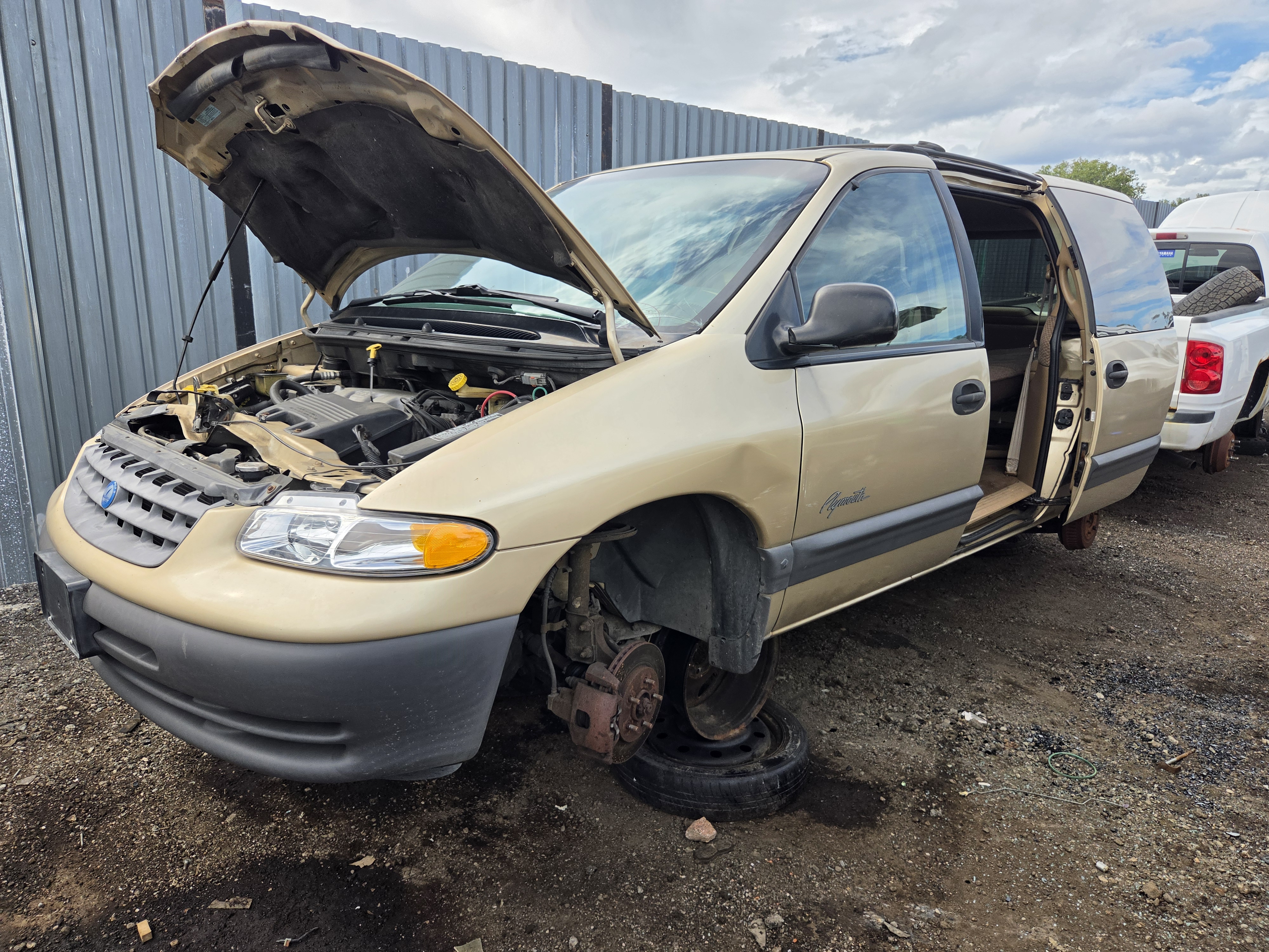1998 PLYMOUTH Grand Voyager