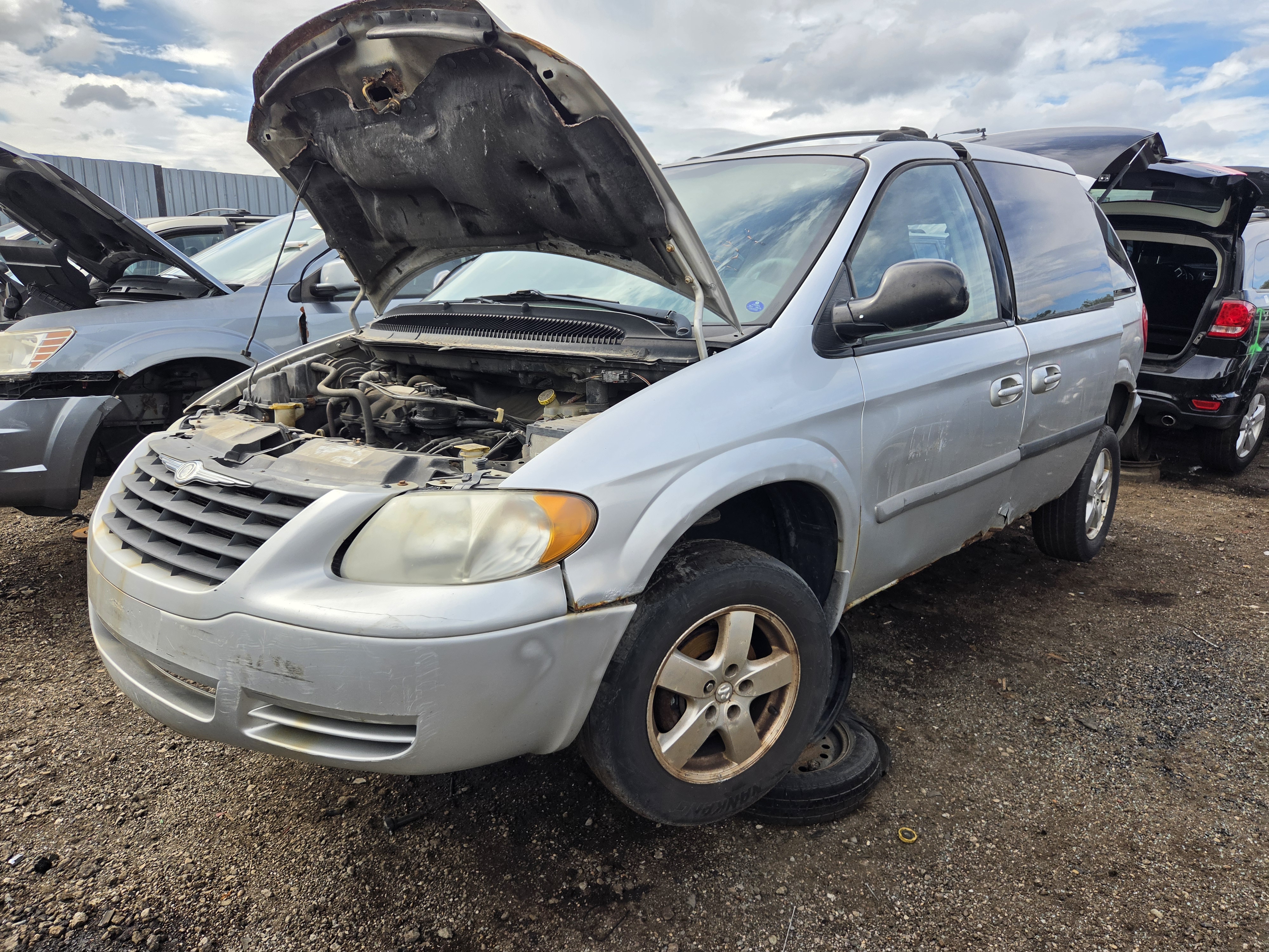 2006 CHRYSLER Town and Country