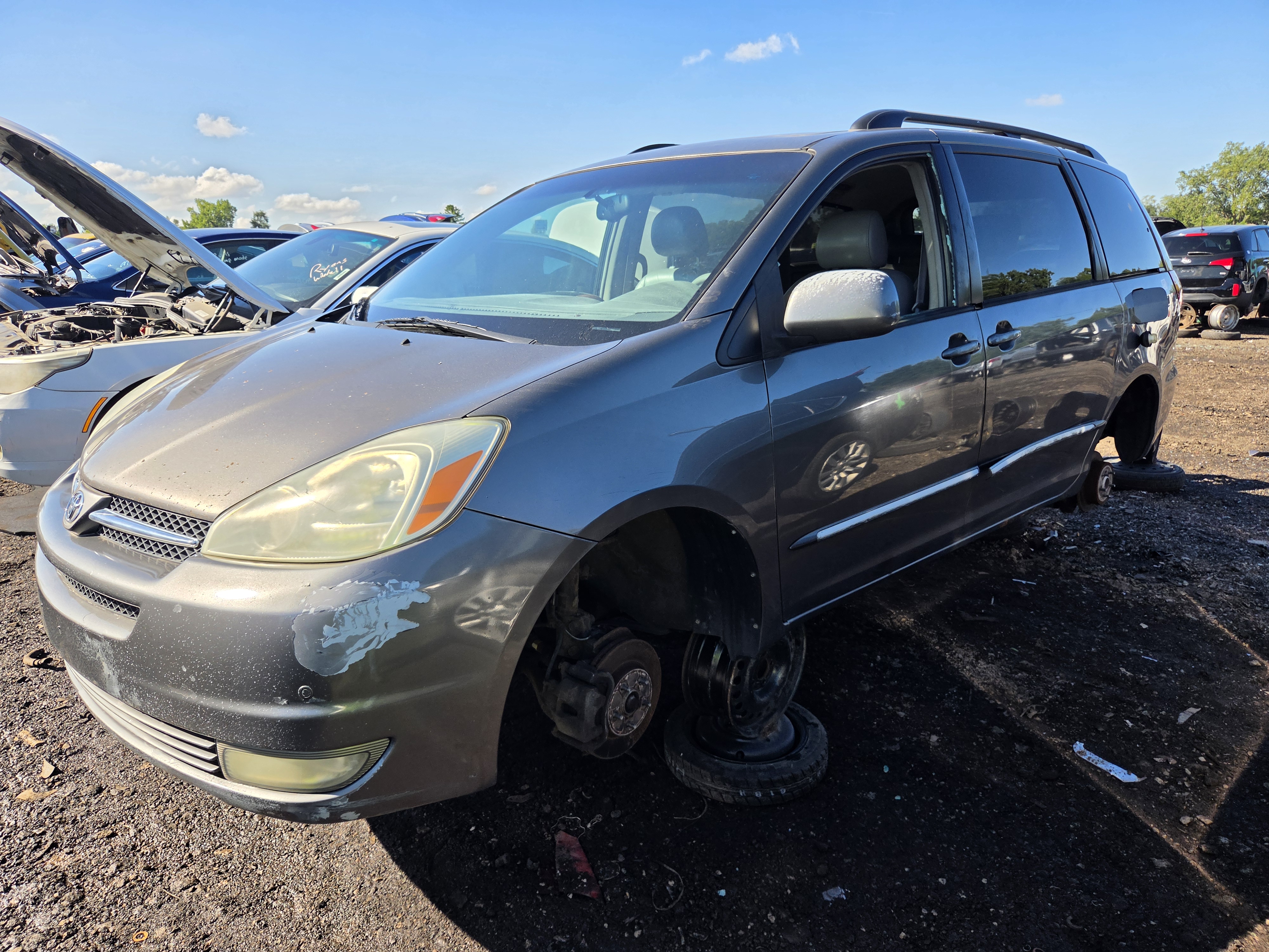 2004 TOYOTA Sienna