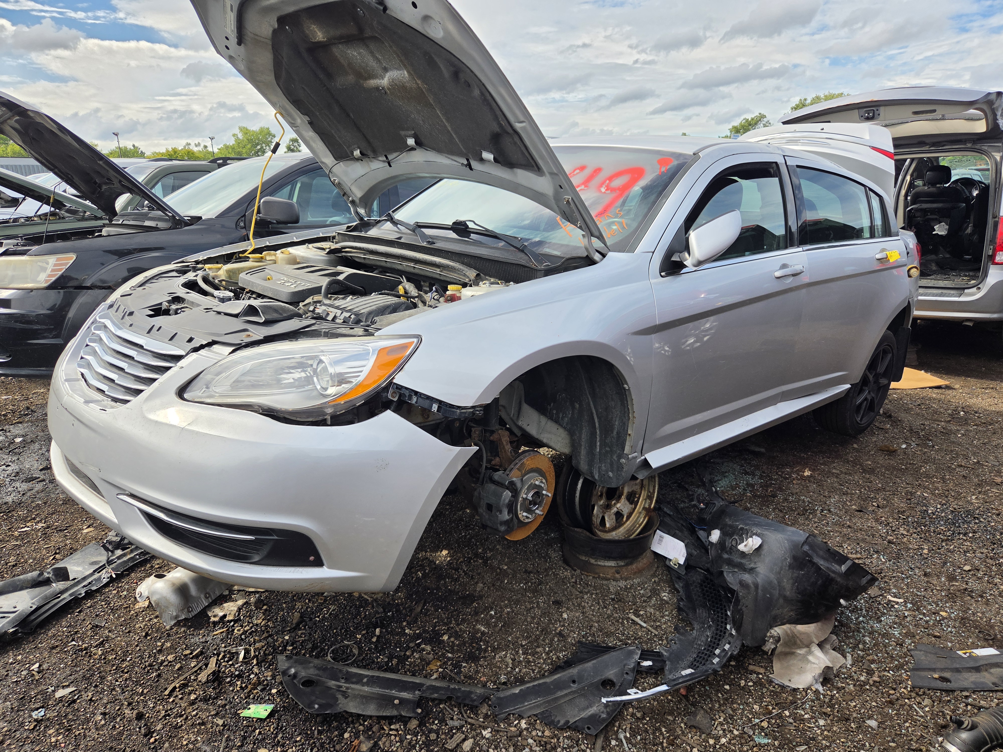 2011 CHRYSLER 200