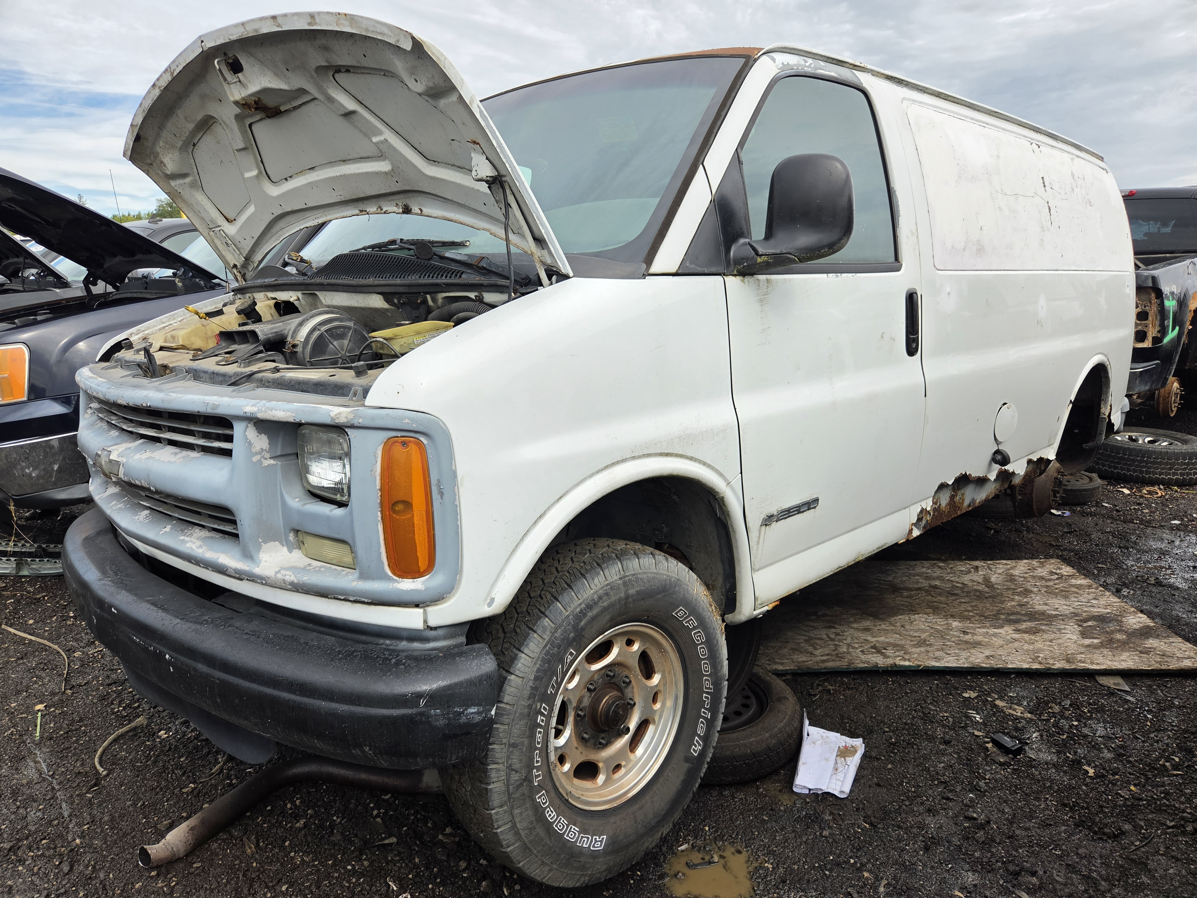 2002 Express 1500