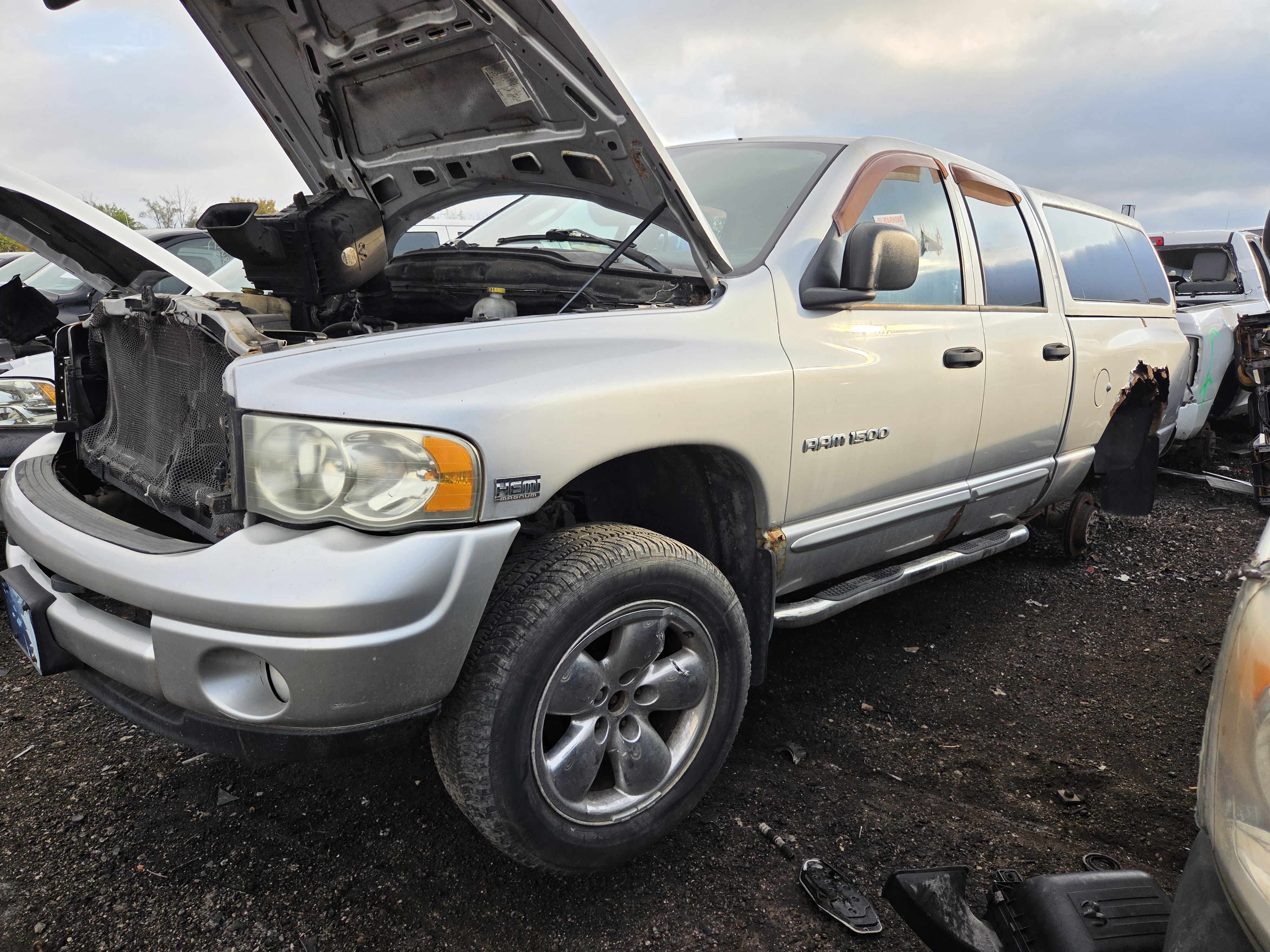 2004 DODGE Ram