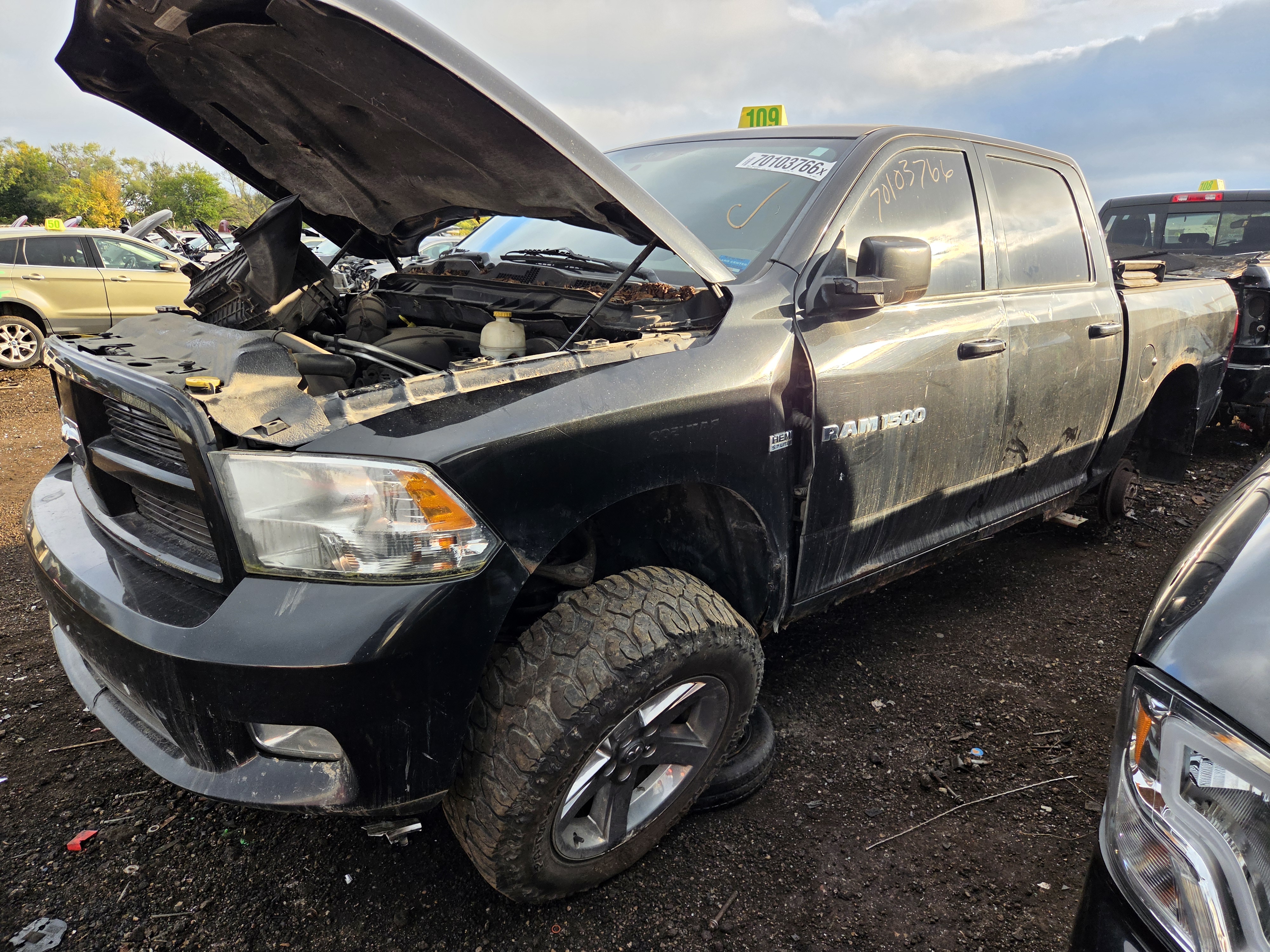 2011 DODGE Ram