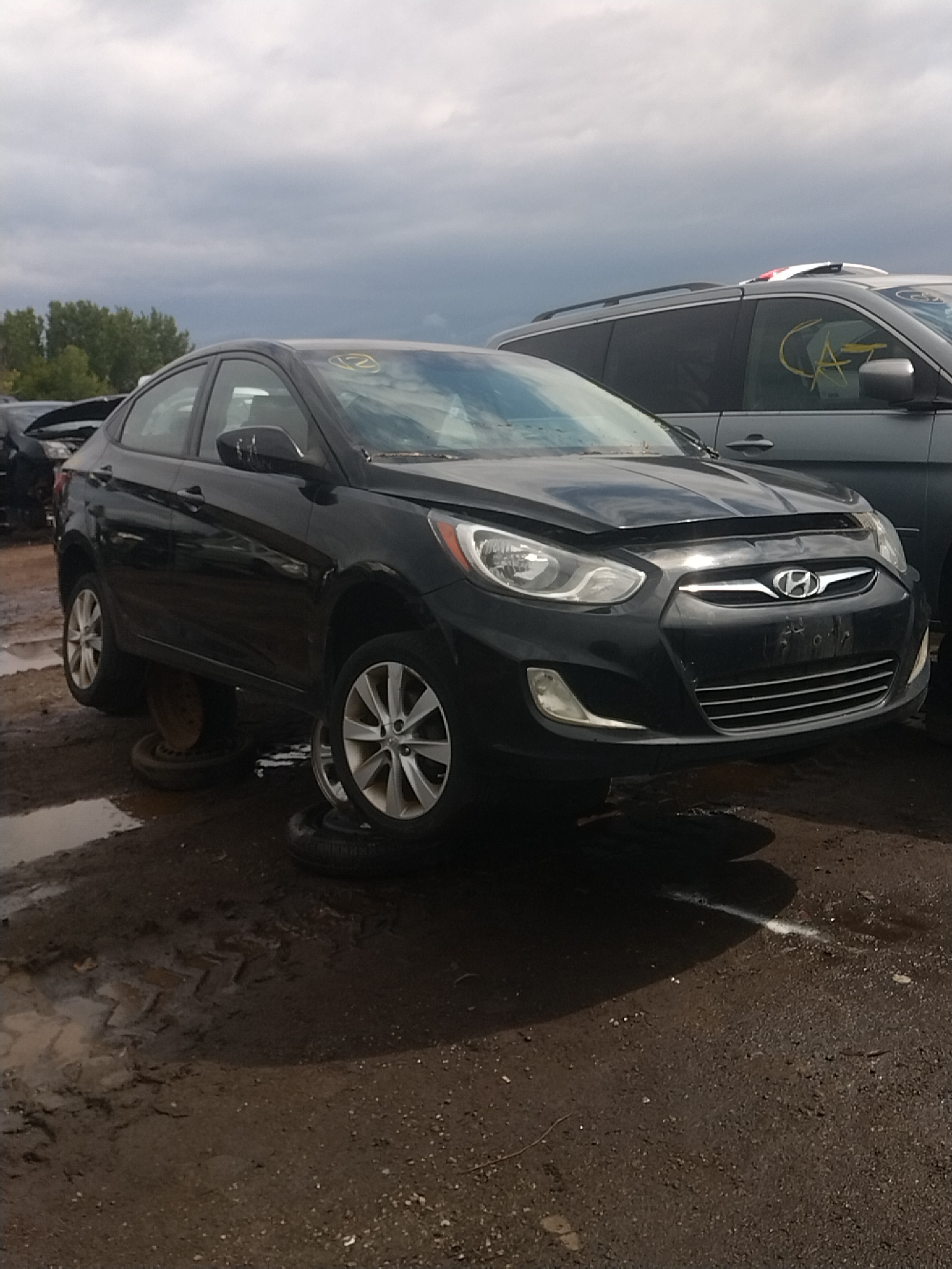 2012 HYUNDAI Accent