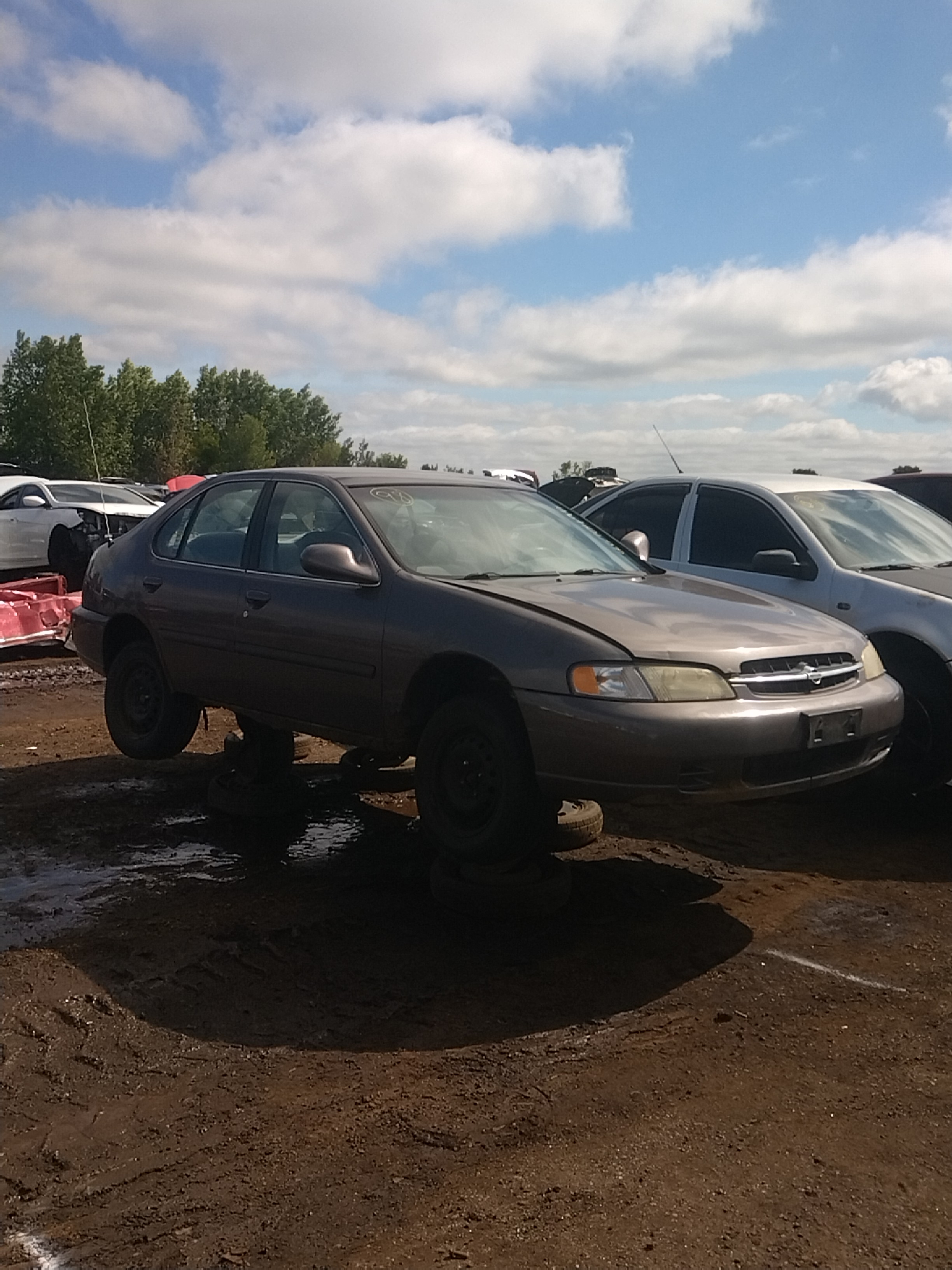 1998 NISSAN Altima