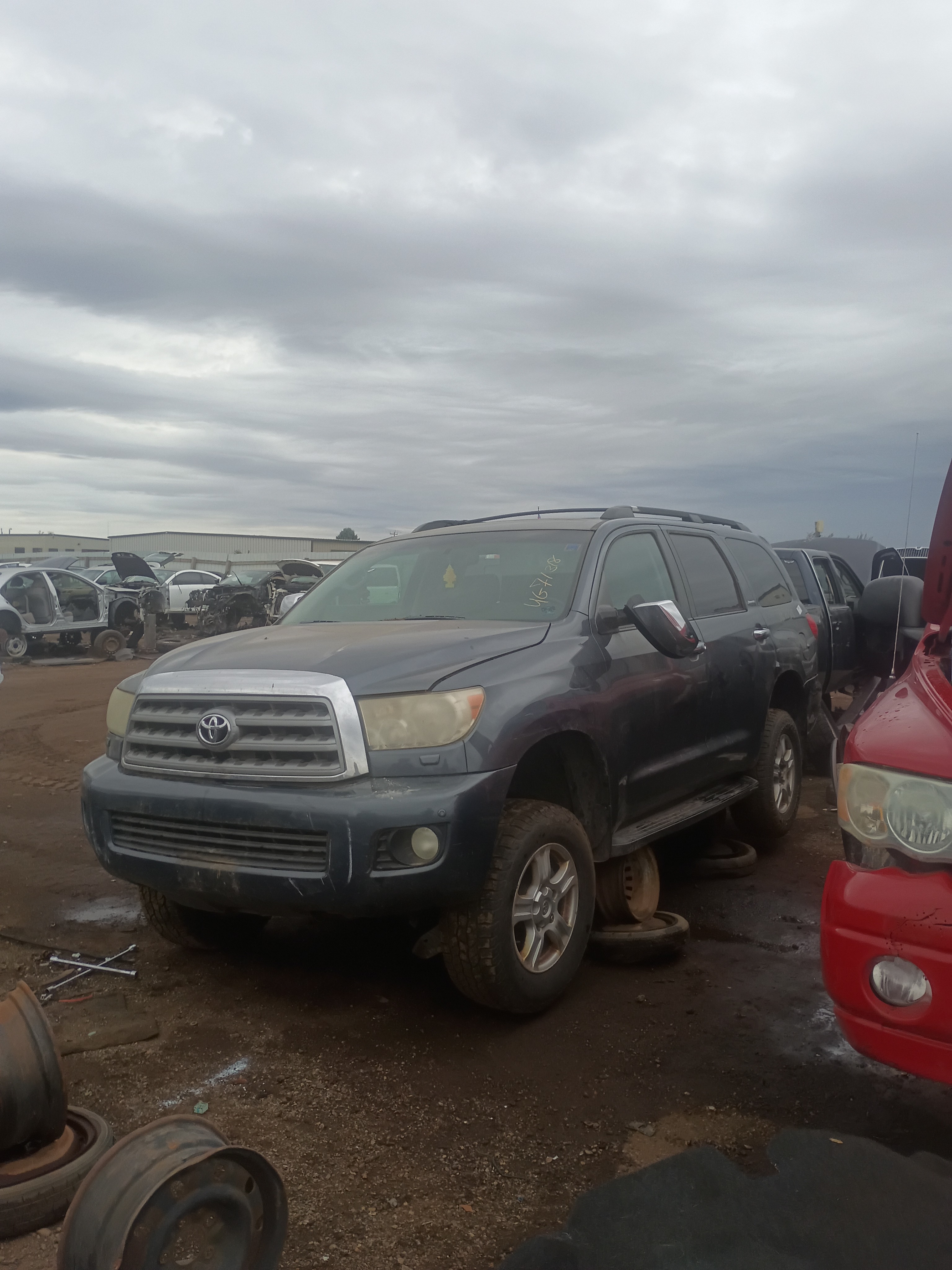 2008 TOYOTA Sequoia