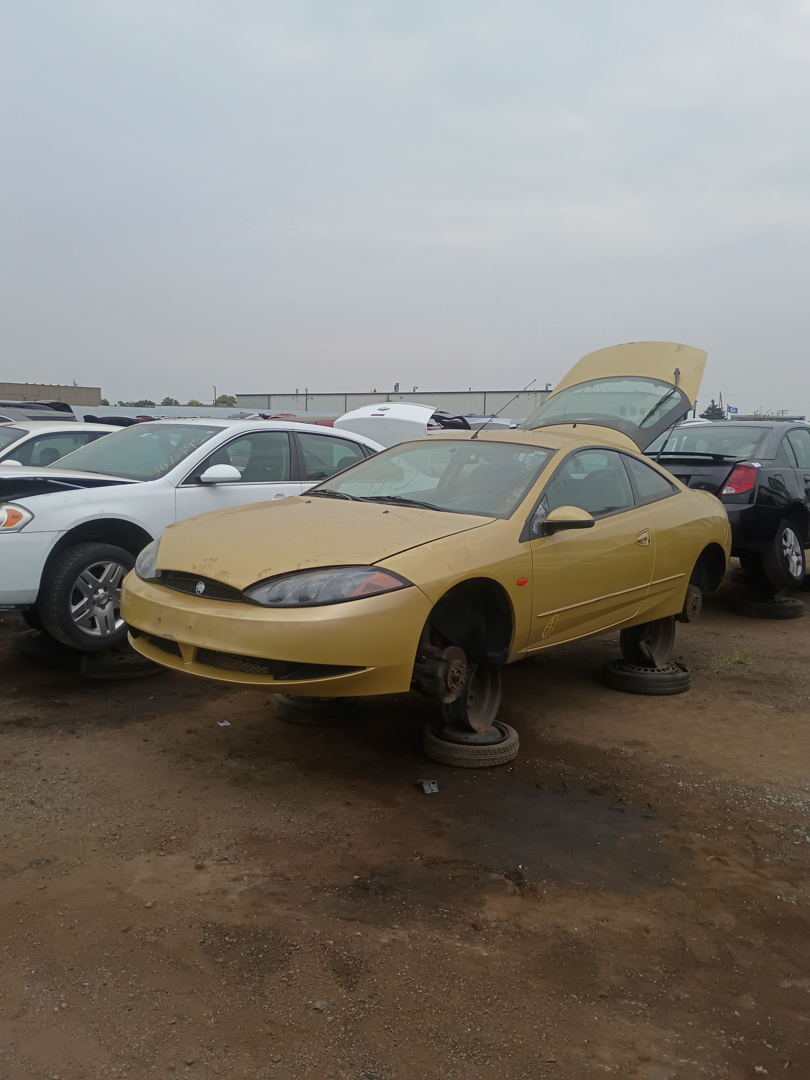 2000 MERCURY Cougar