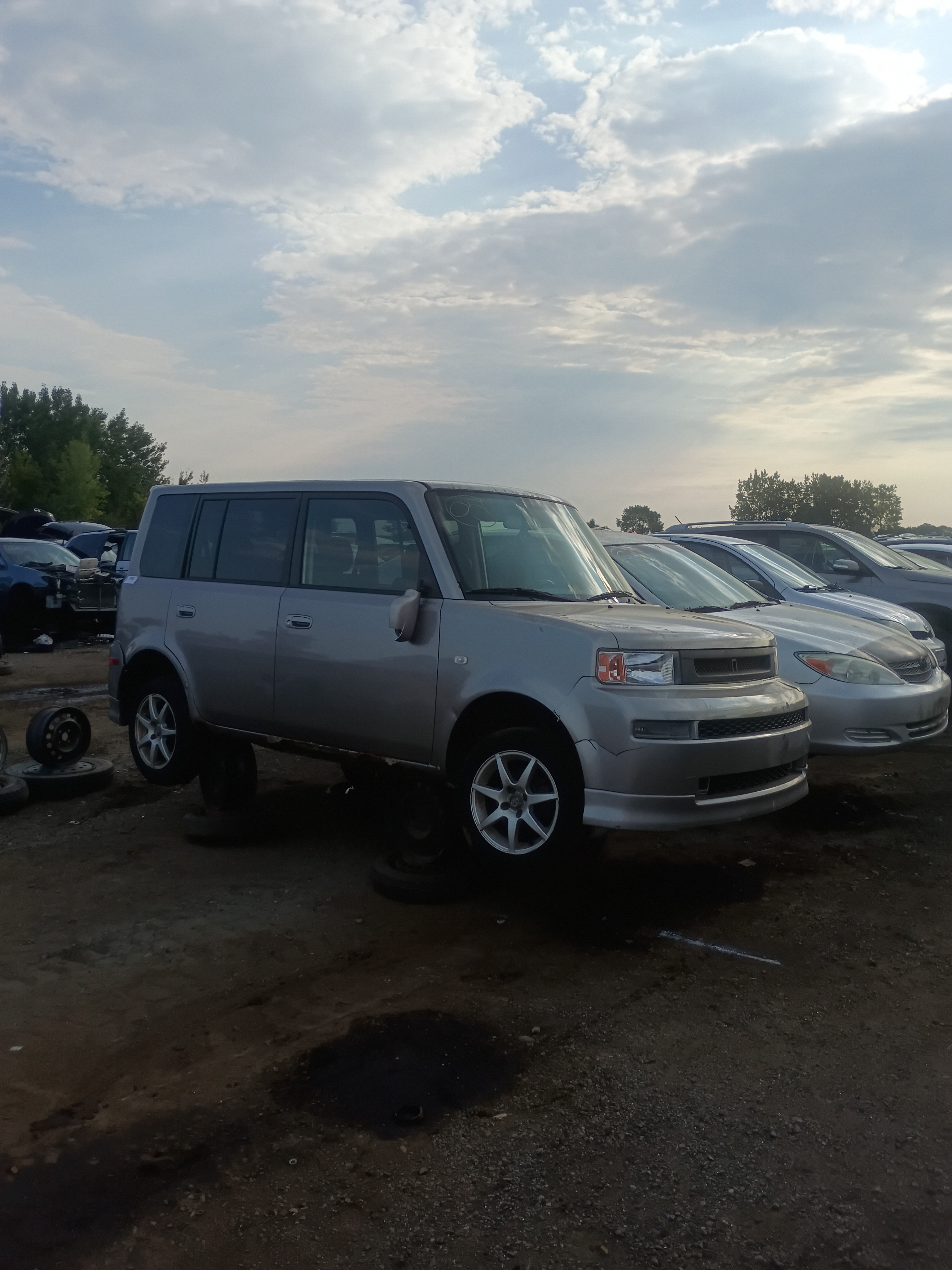 2005 TOYOTA Scion xB