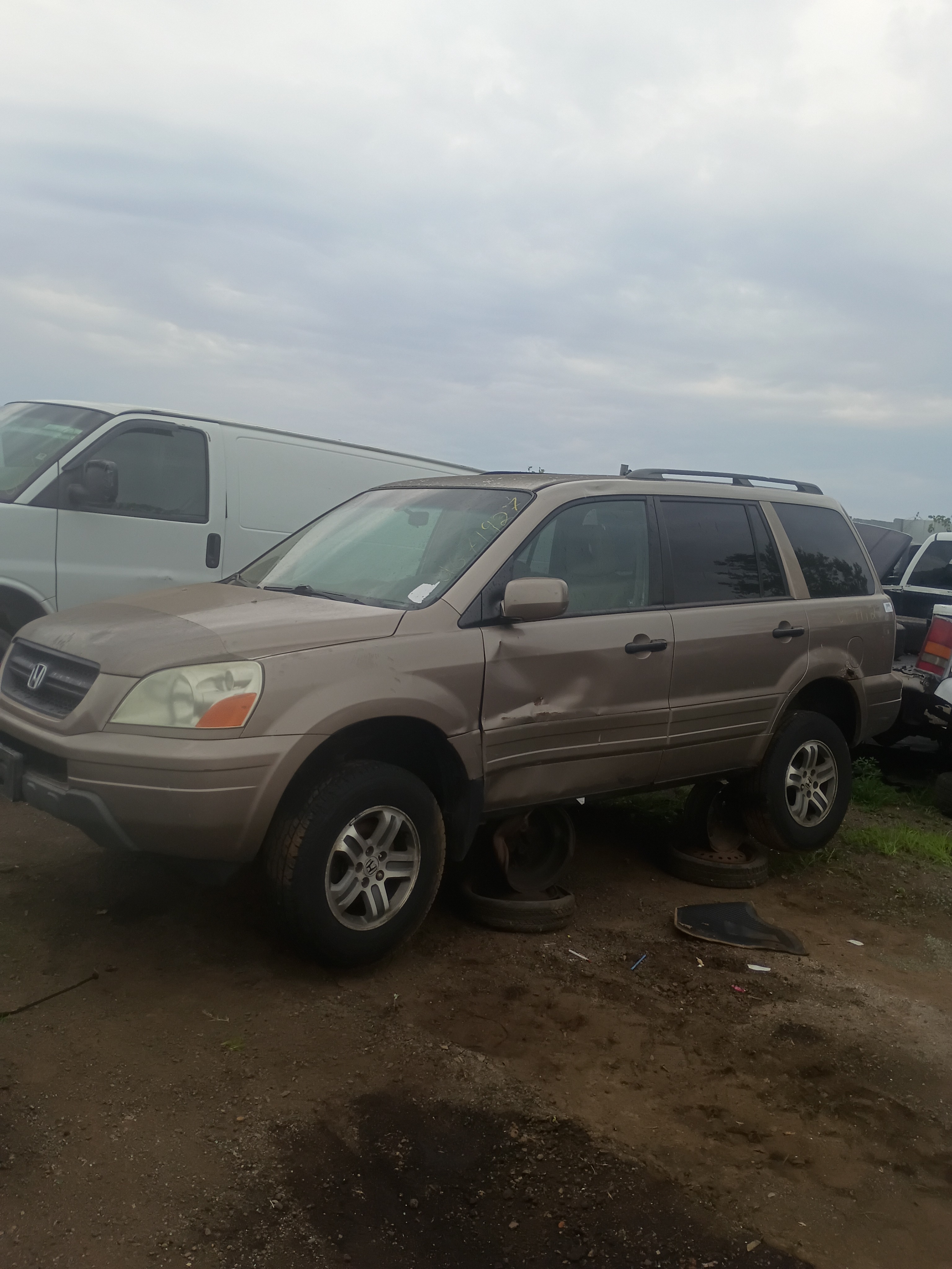 2004 HONDA Pilot