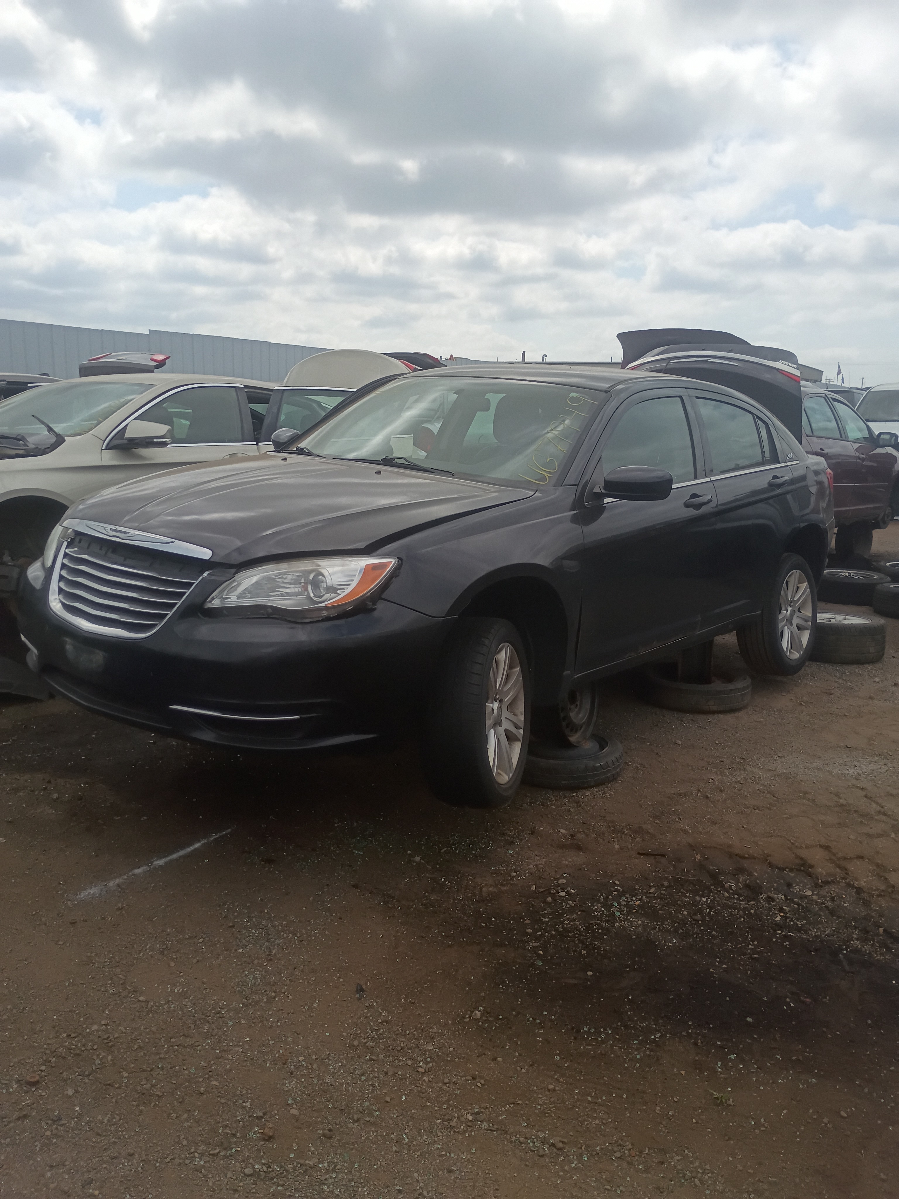 2011 CHRYSLER 200