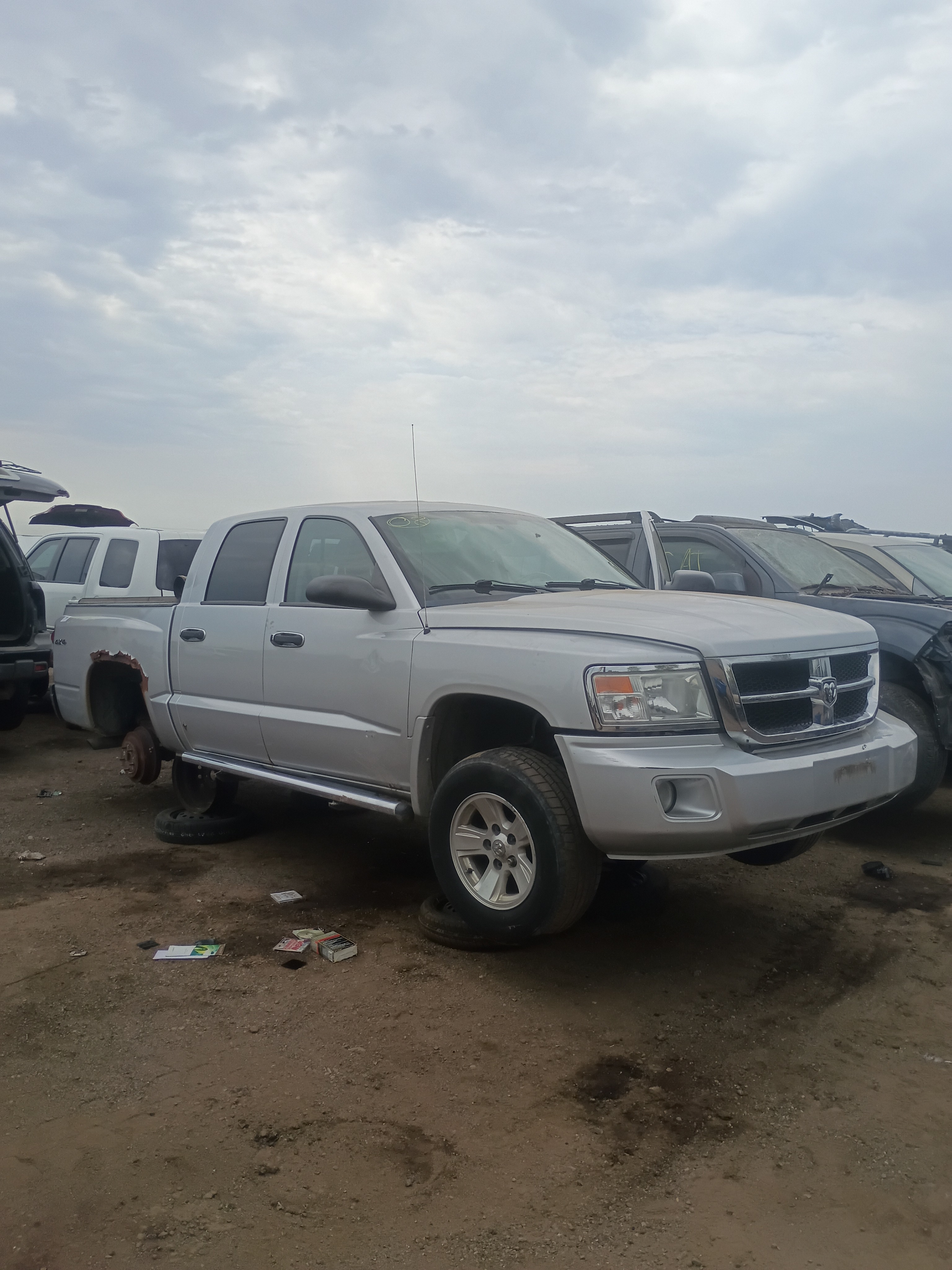 2008 DODGE Dakota