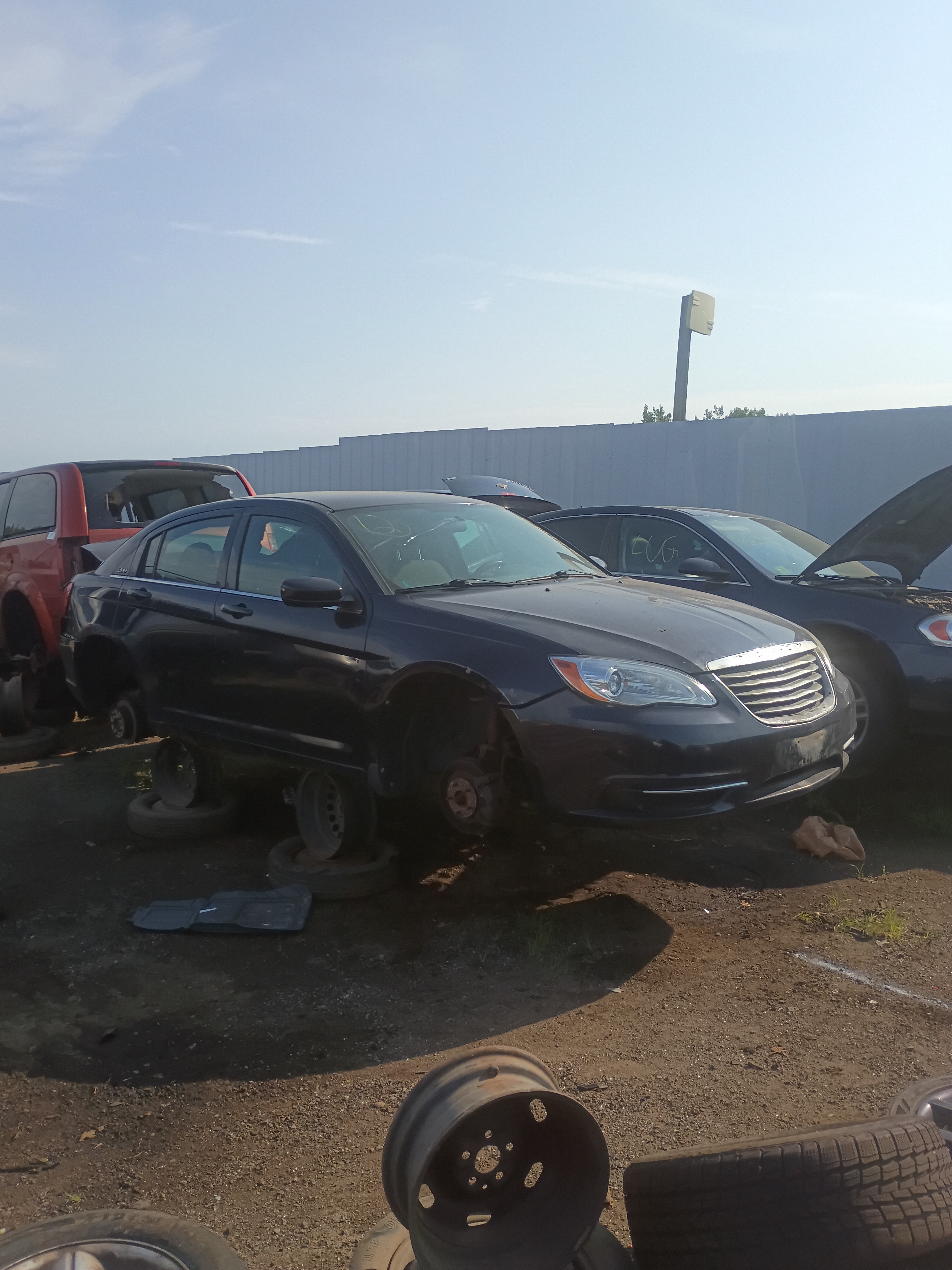 2012 CHRYSLER 200