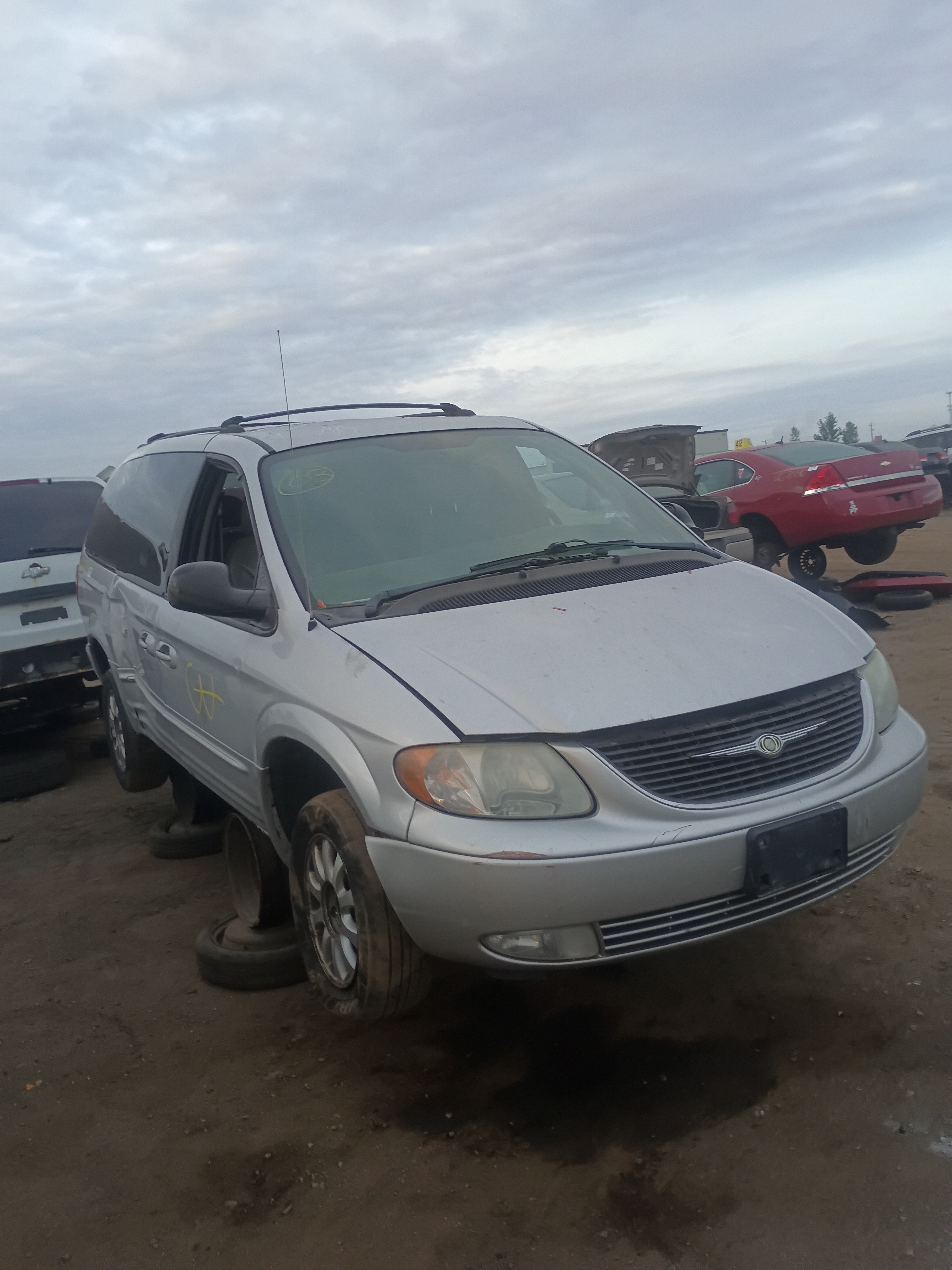 2003 CHRYSLER Town and Country