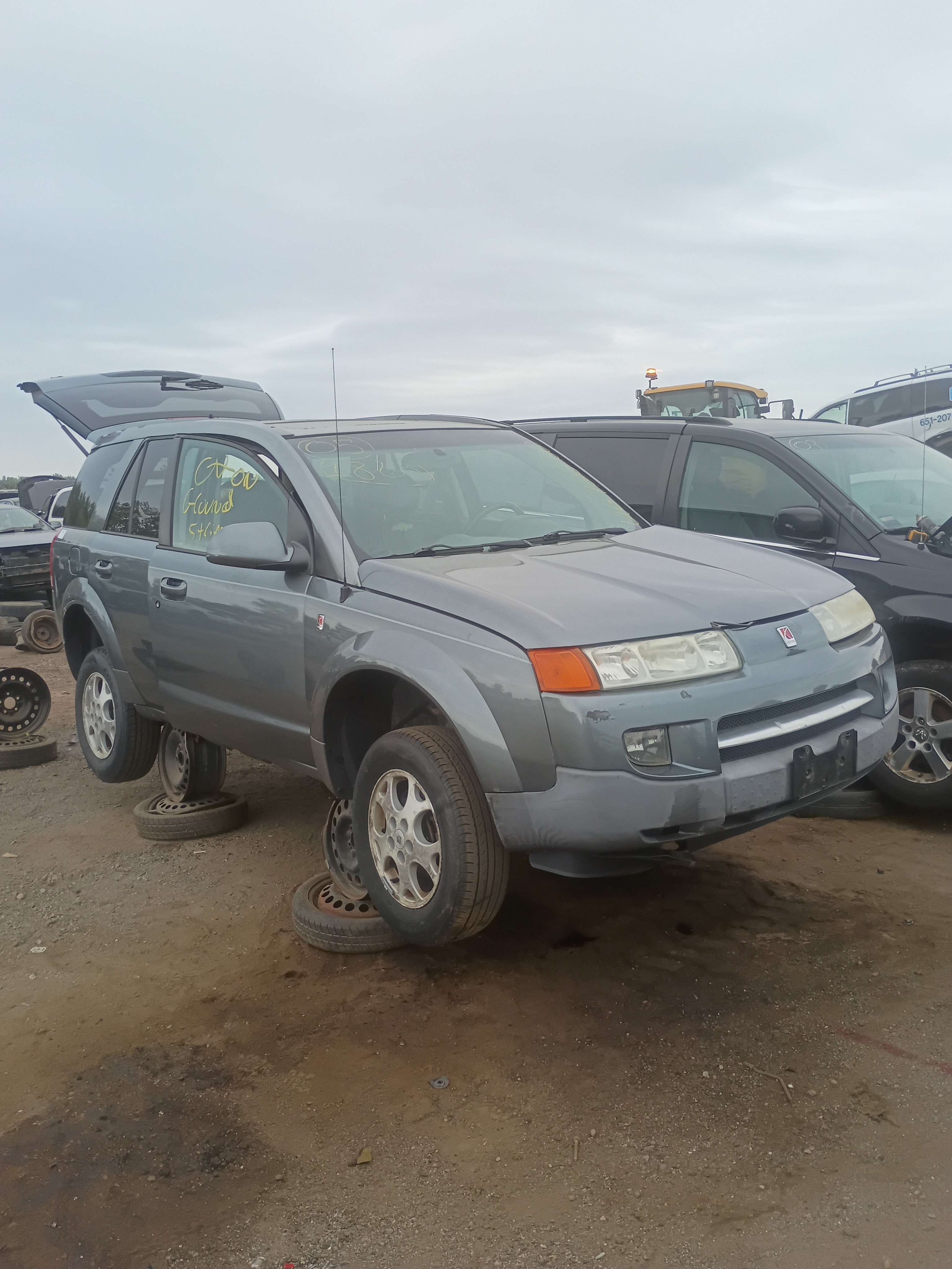 2005 SATURN Vue