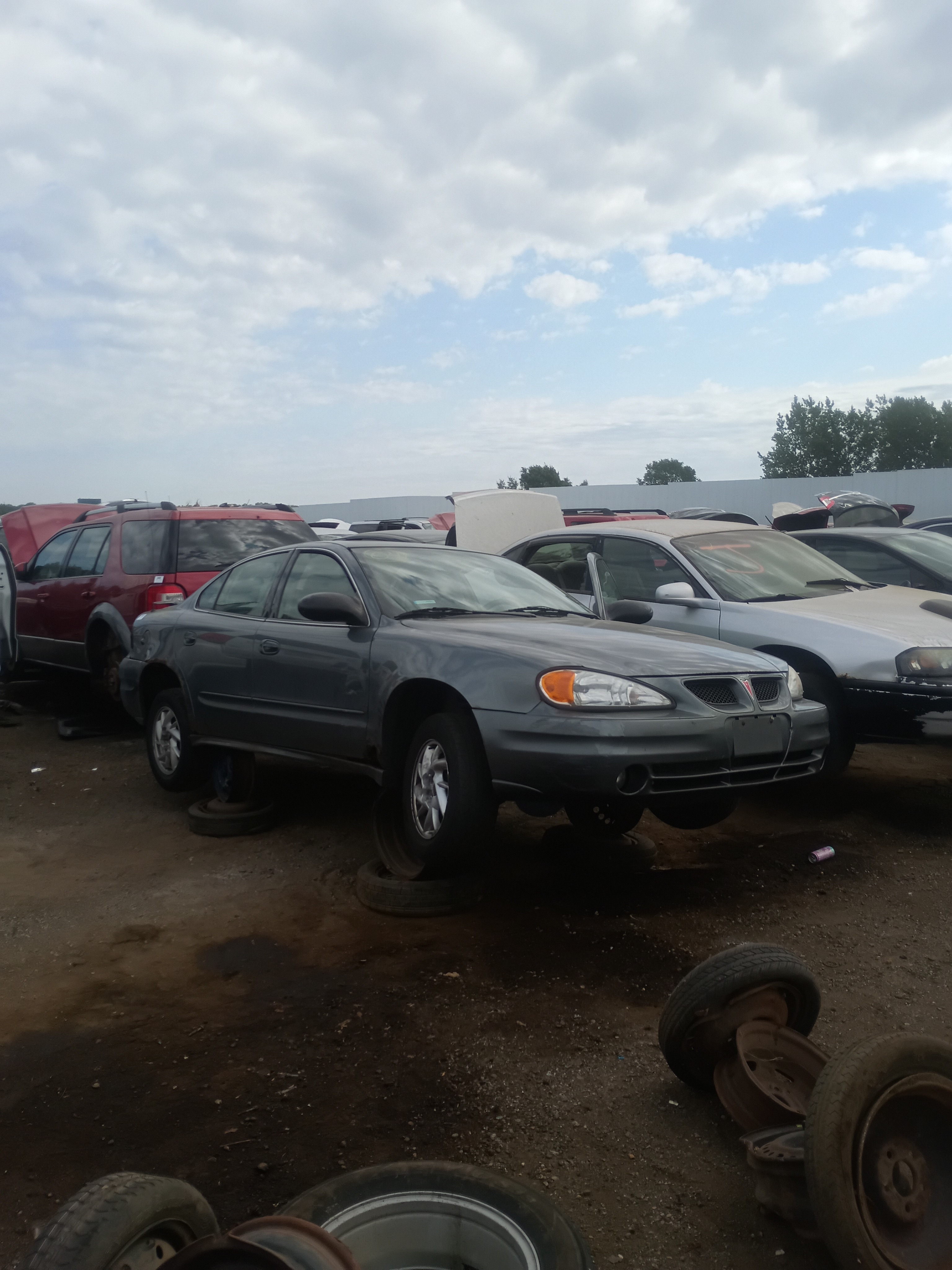 2004 PONTIAC Grand Am