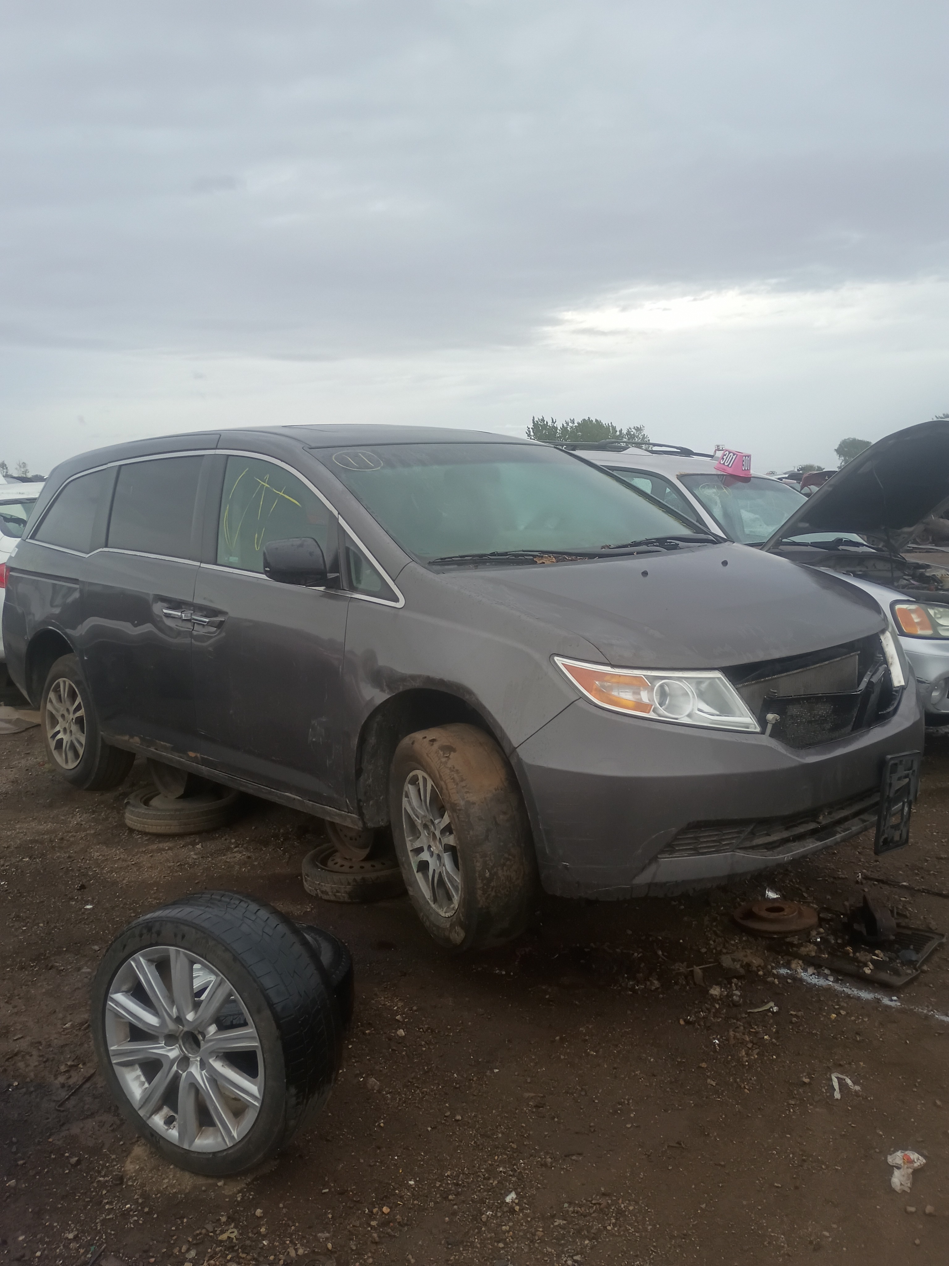 2011 HONDA Odyssey