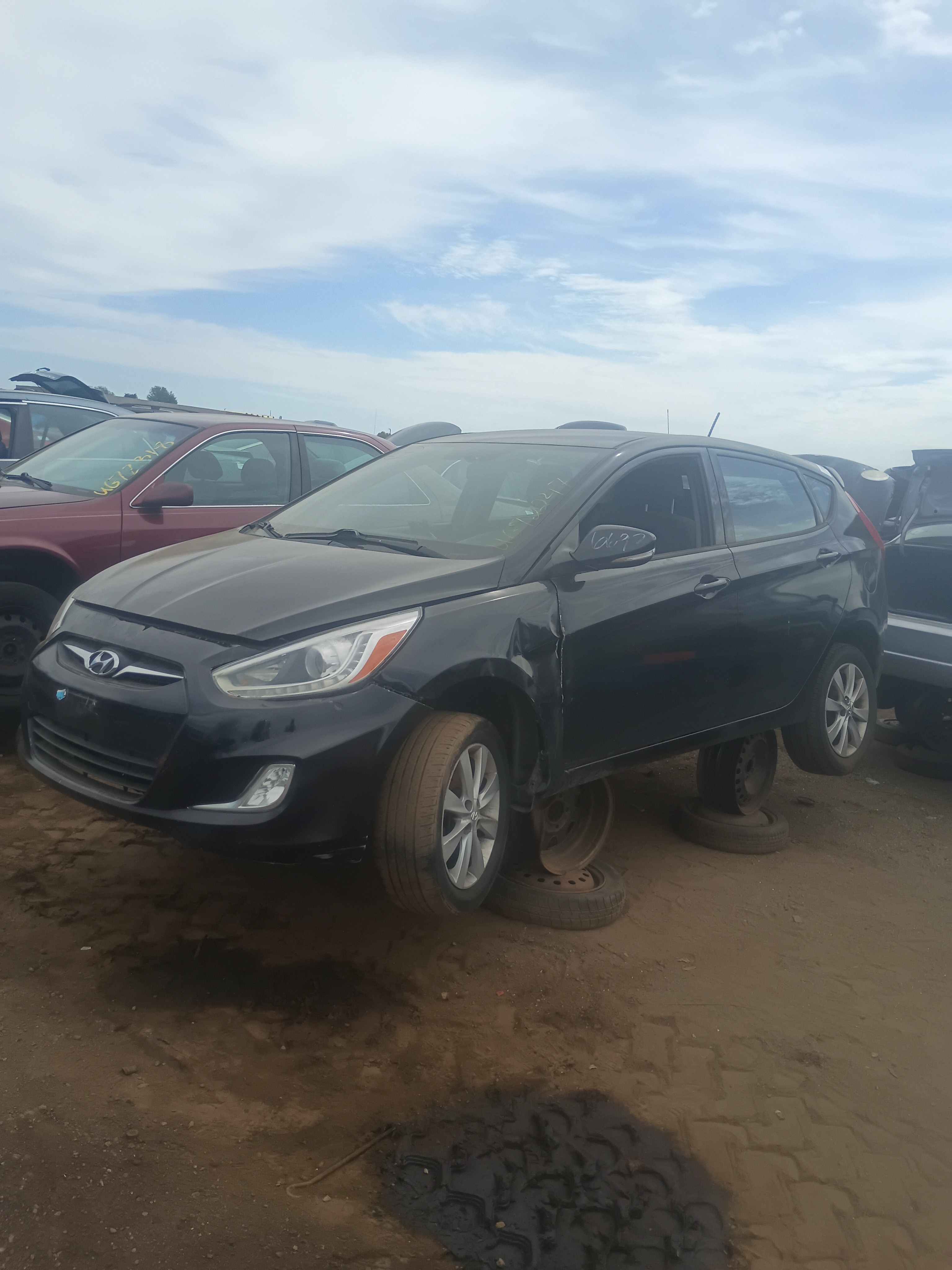 2014 HYUNDAI Accent