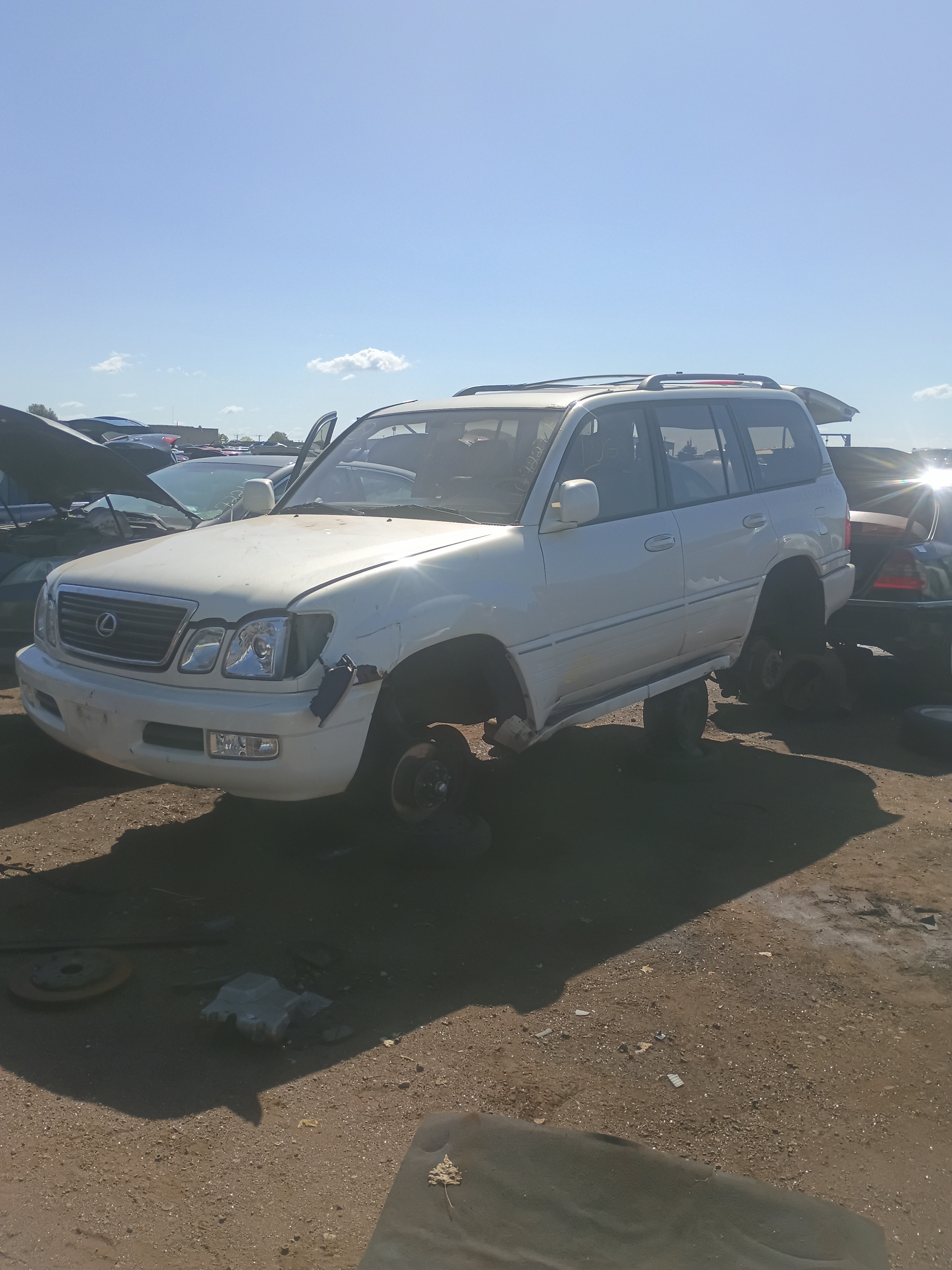 2001 LEXUS Lx