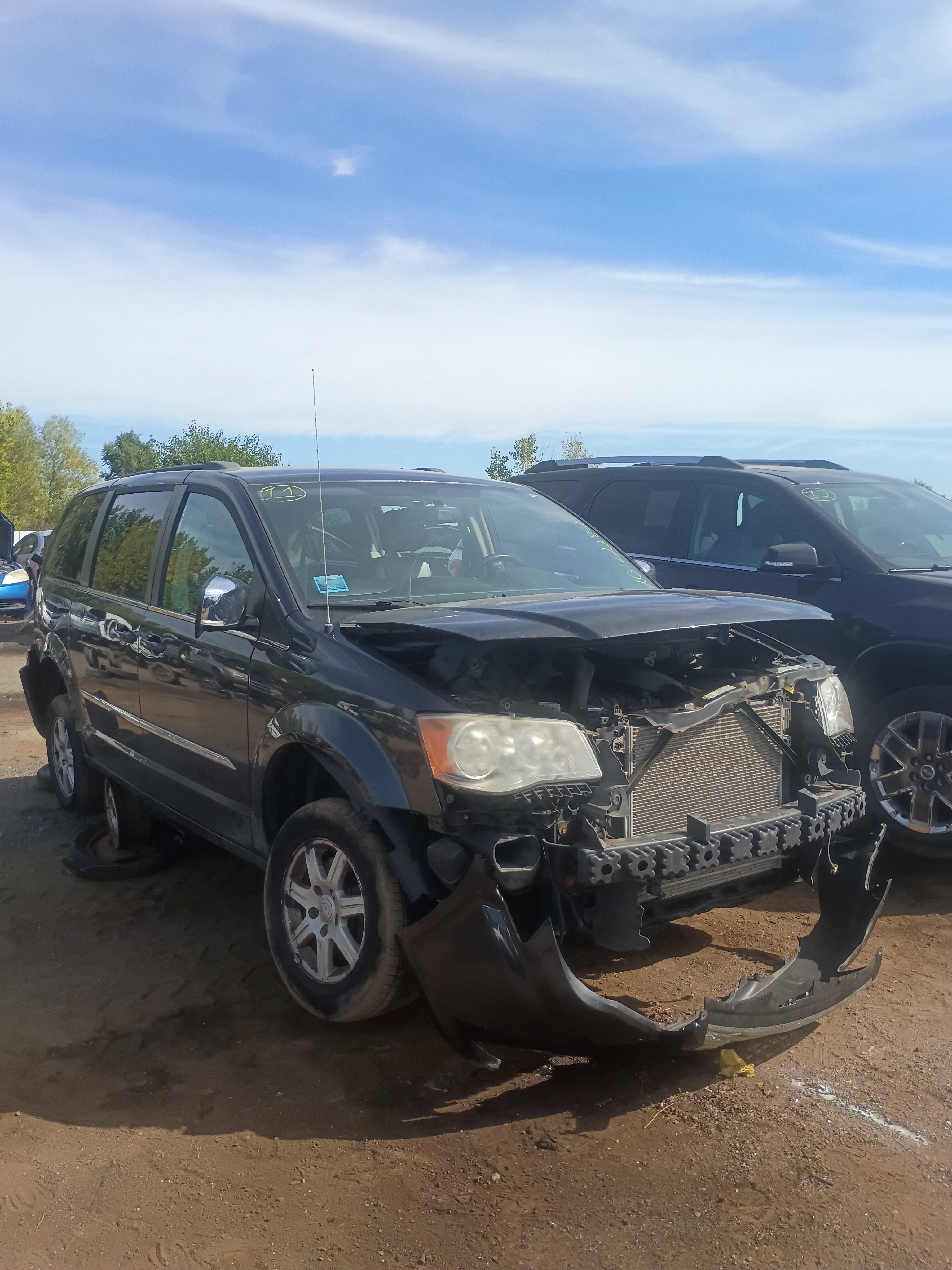 2011 CHRYSLER Town and Country