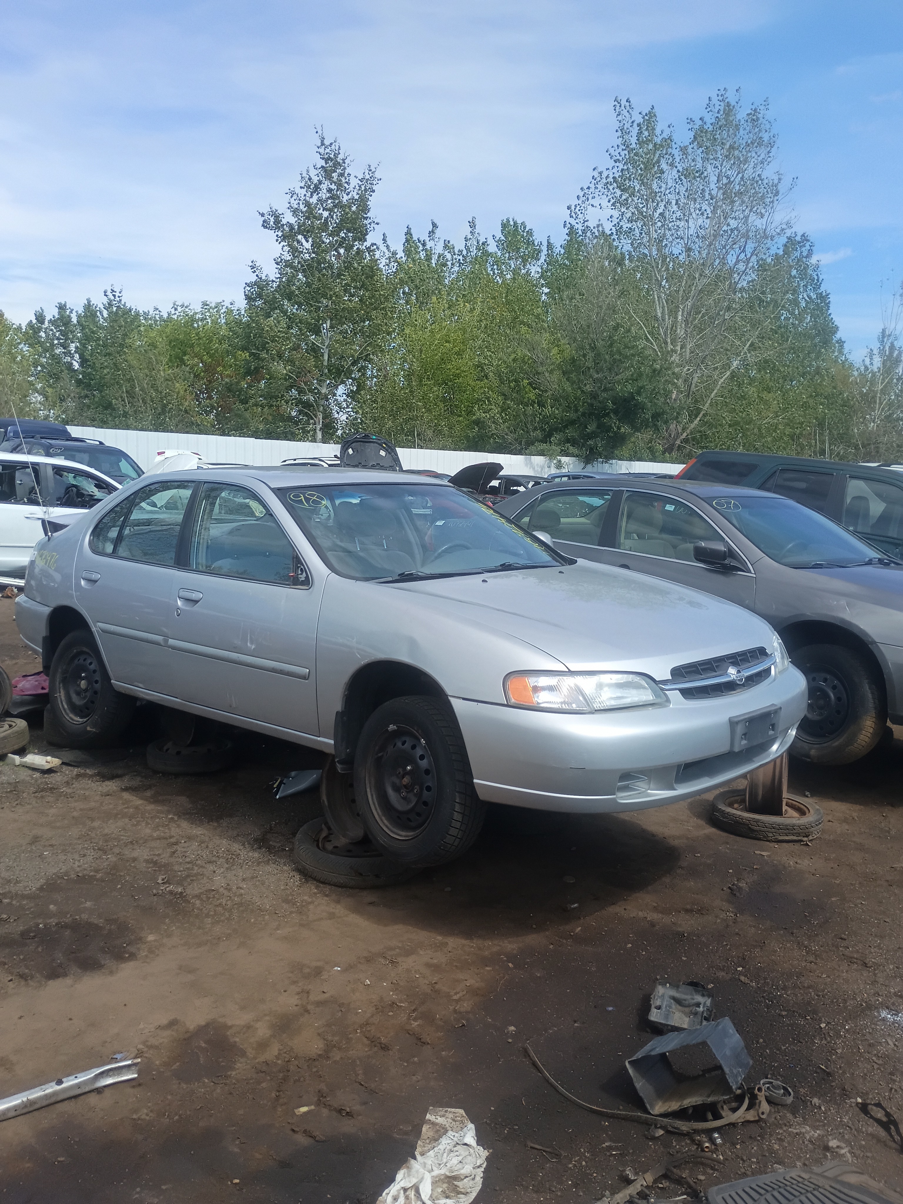 1998 NISSAN Altima