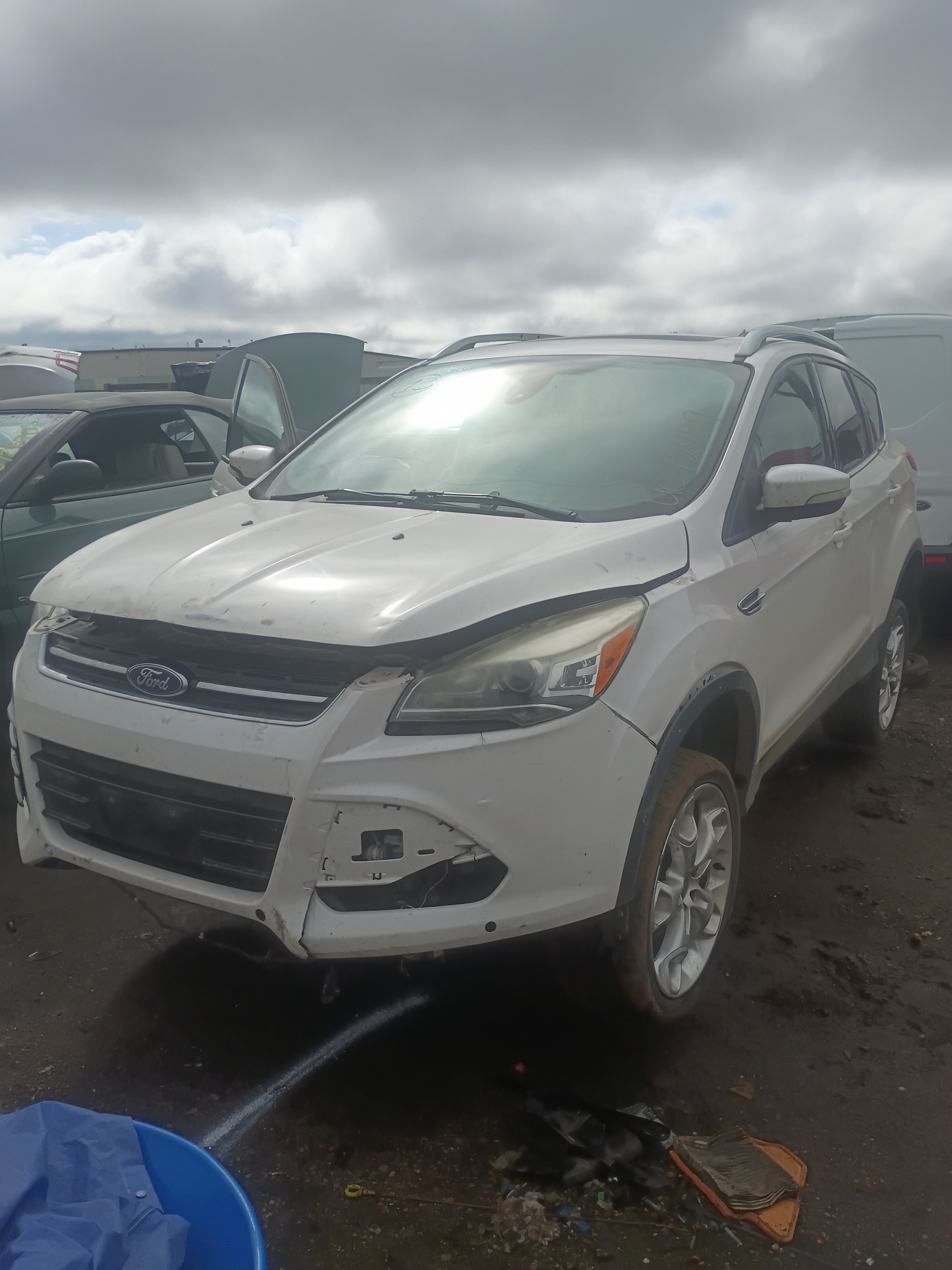 2013 FORD Escape