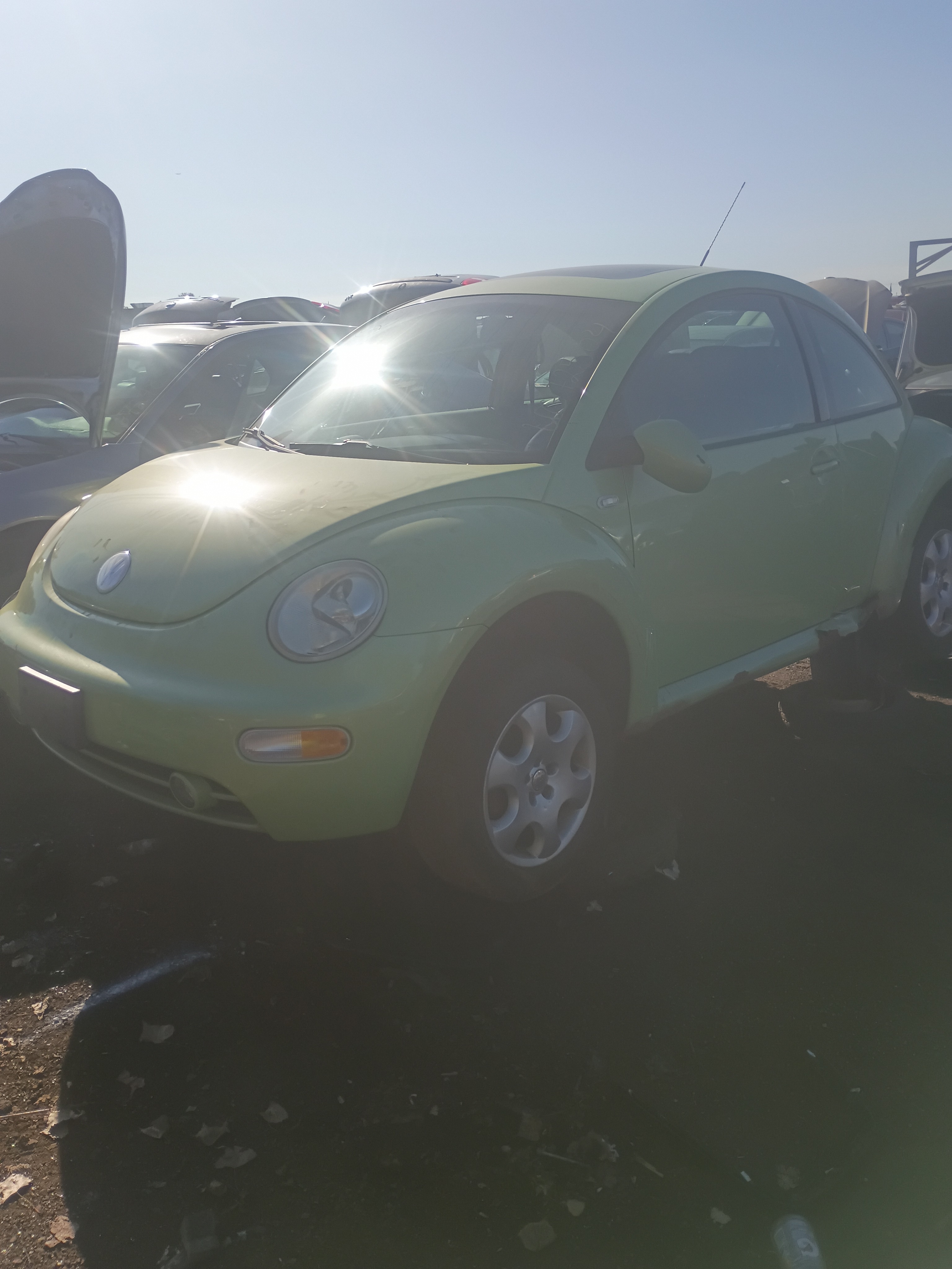 2002 VOLKSWAGEN Beetle