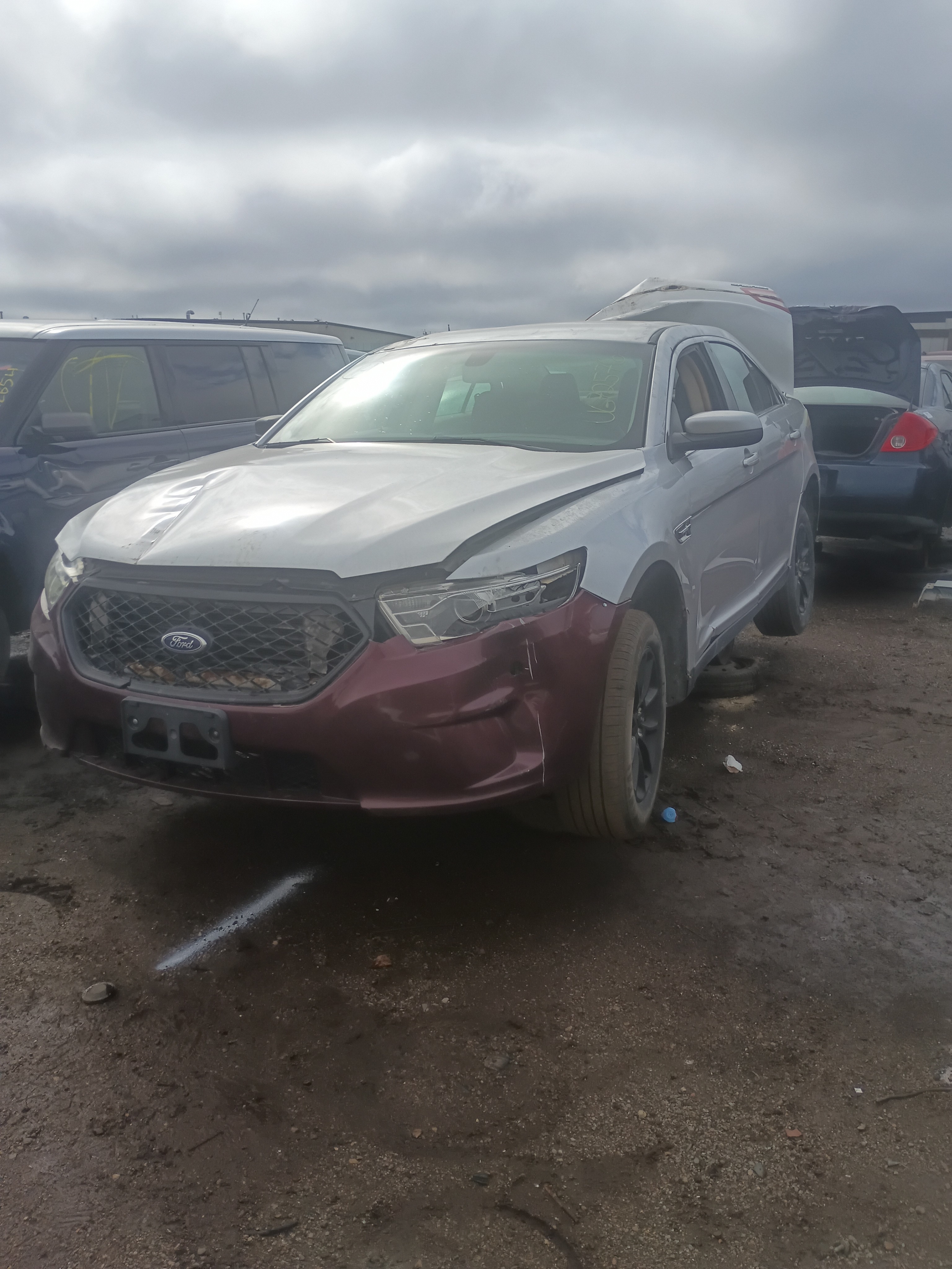 2014 FORD Taurus