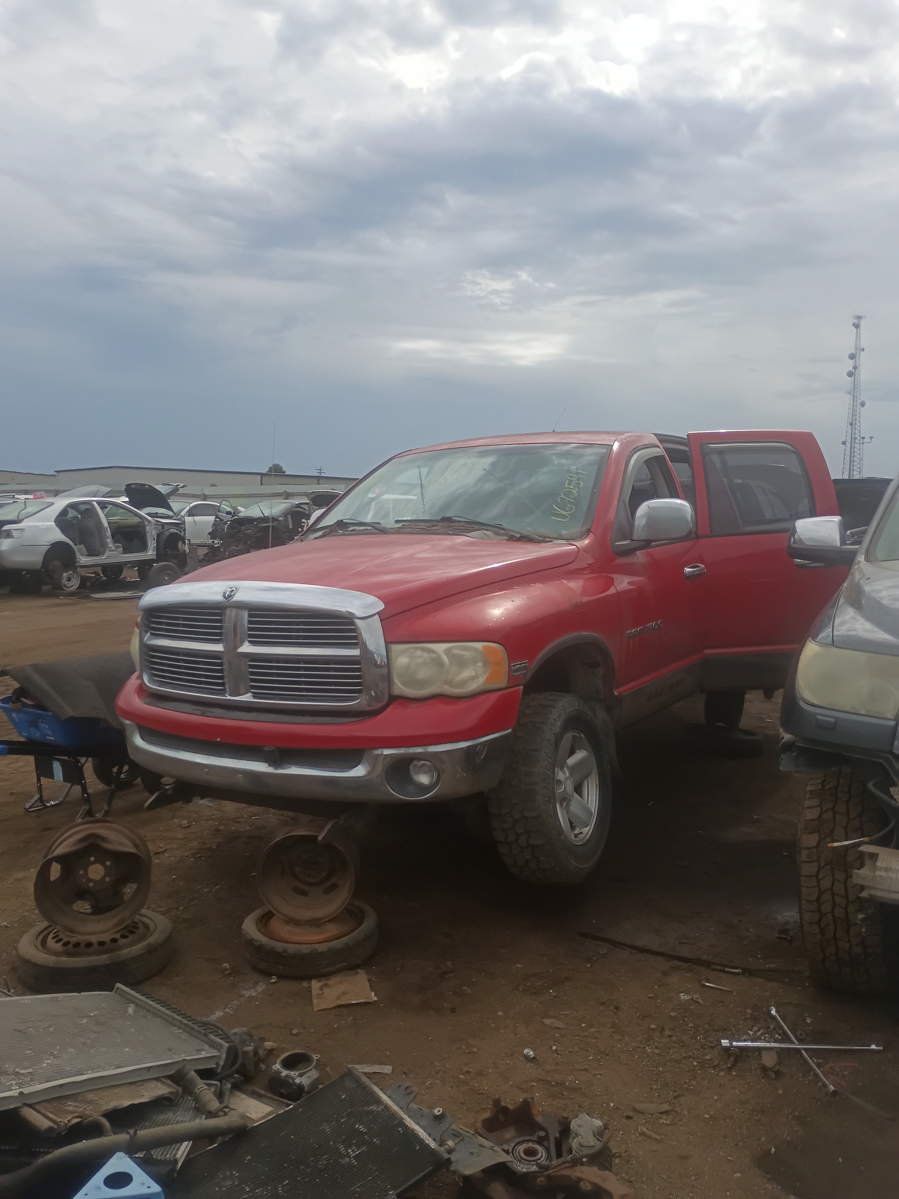 2005 DODGE Ram