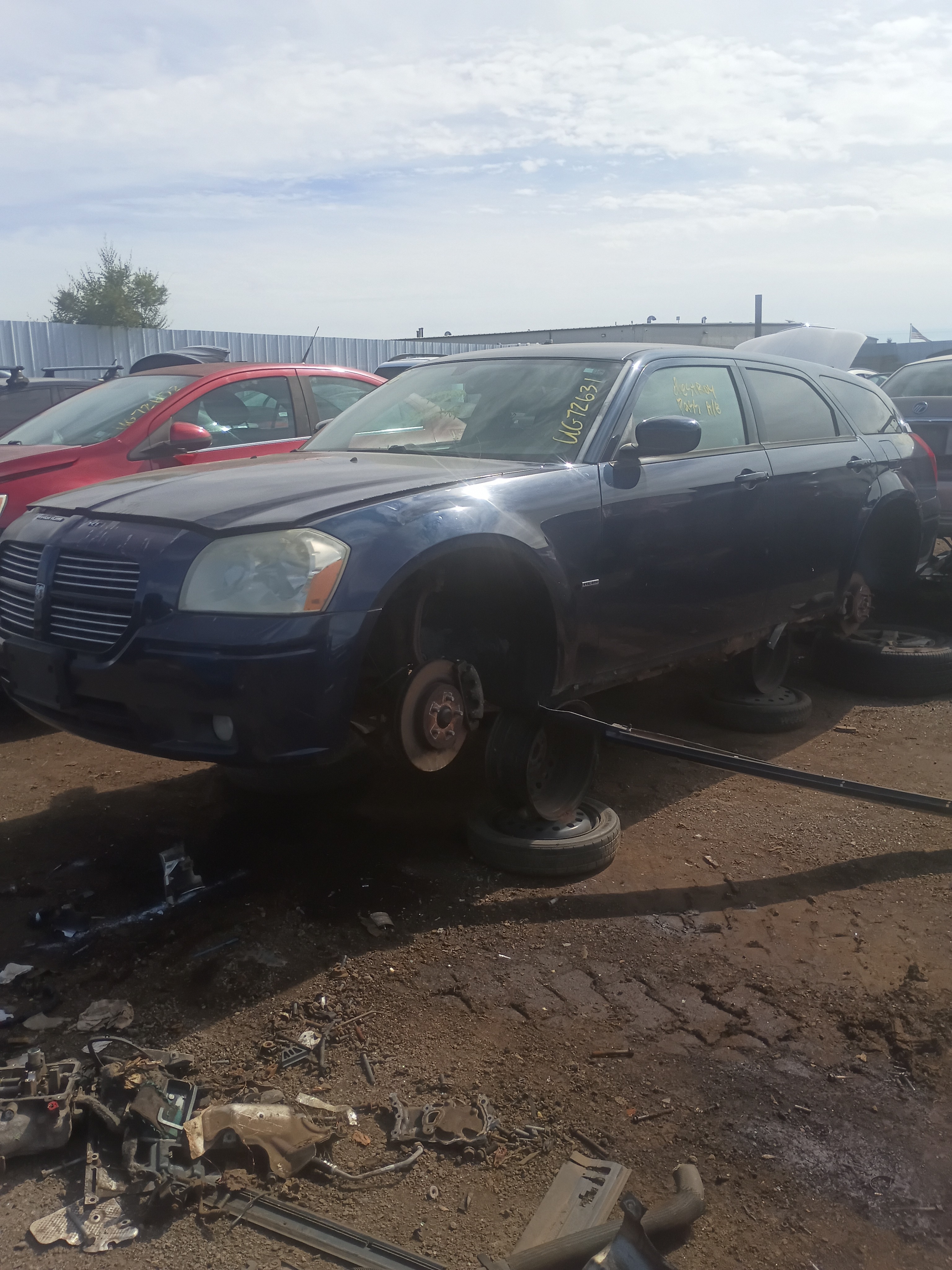 2005 DODGE Magnum