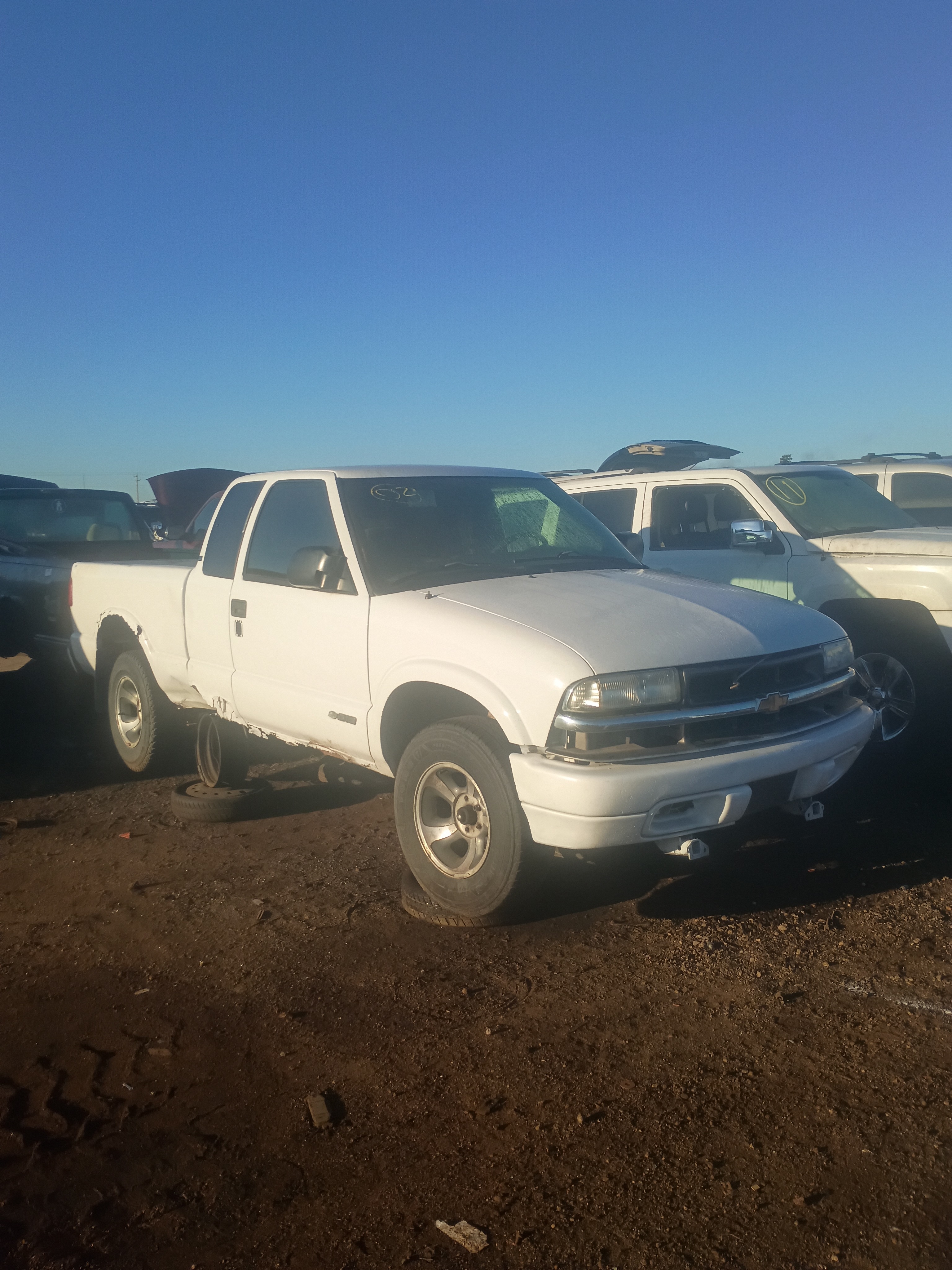 2002 CHEVROLET S-10 Pickup