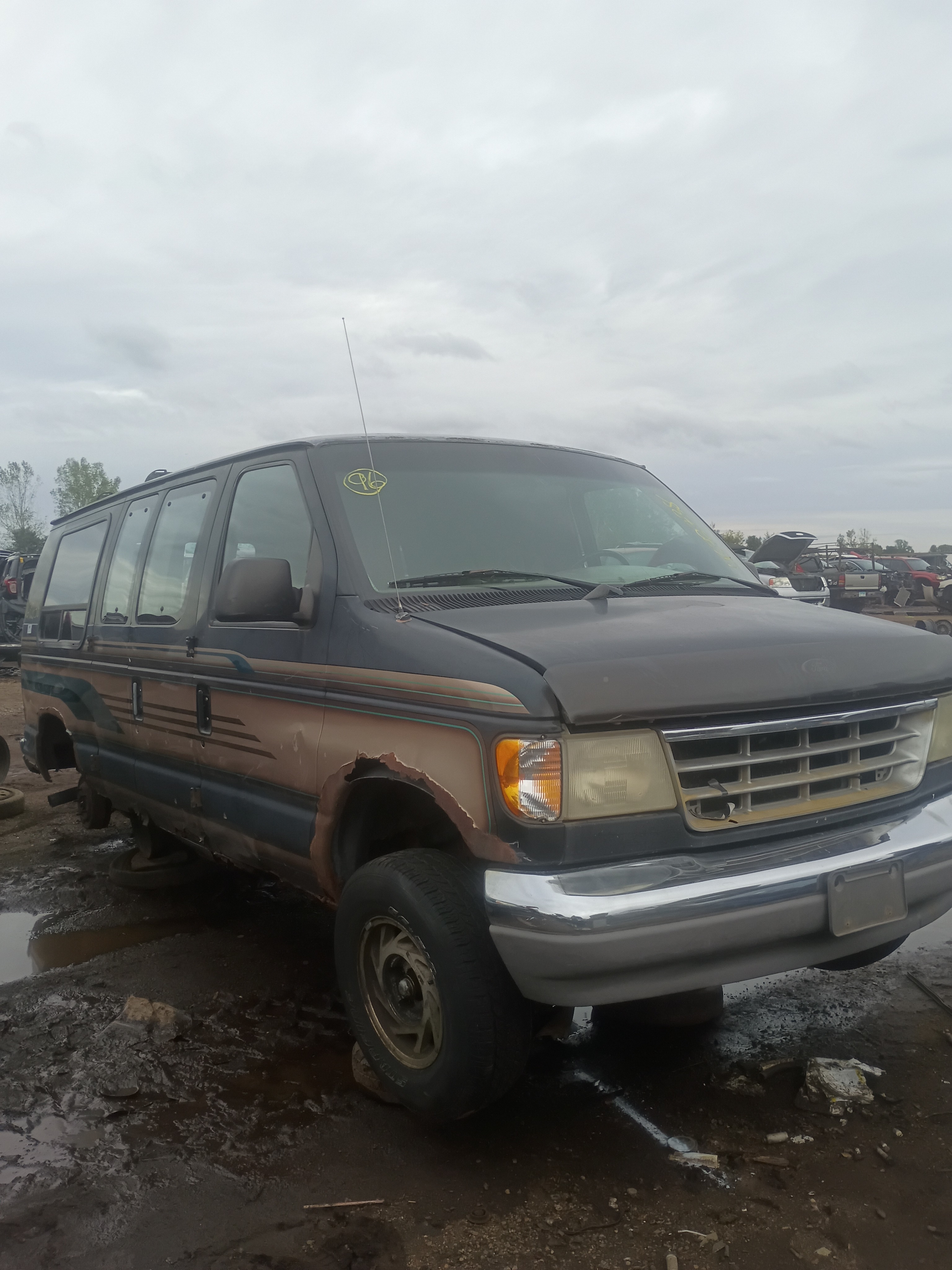 1996 FORD E-150