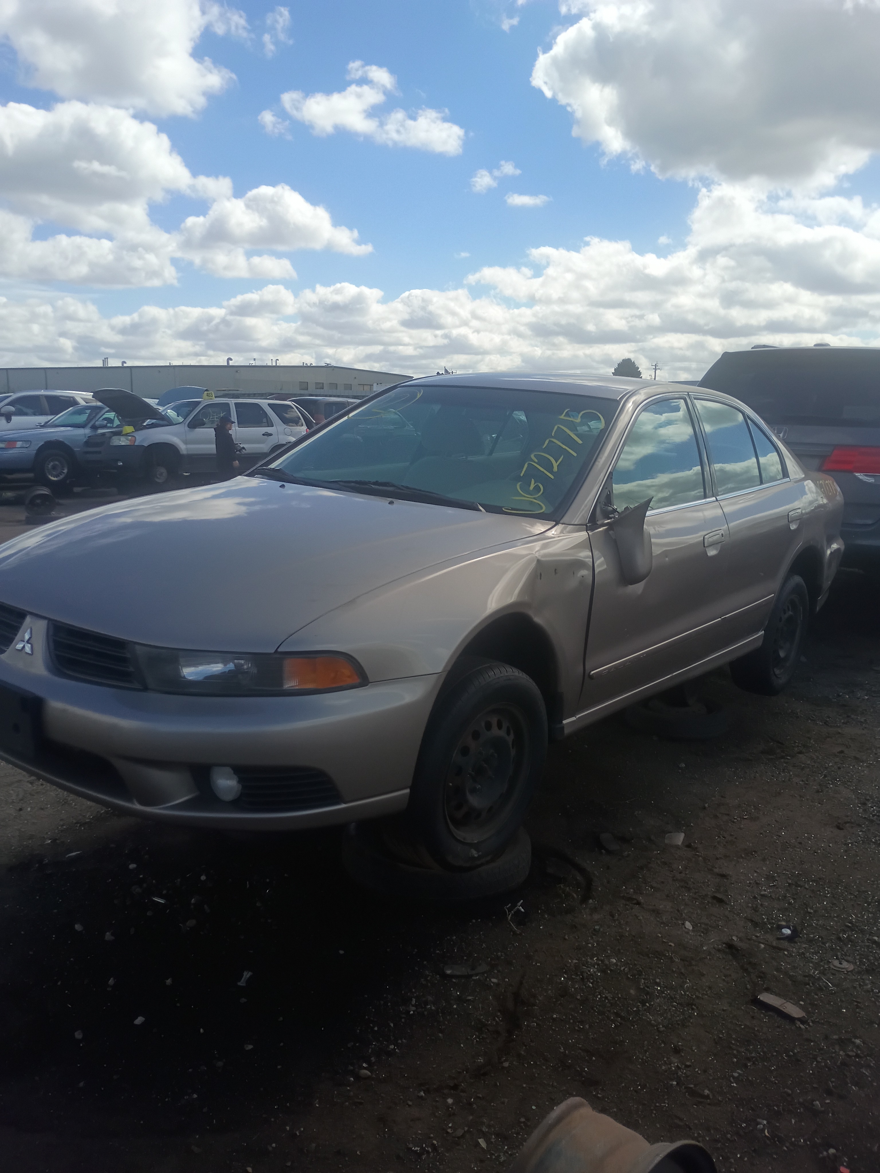 2002 MITSUBISHI Galant