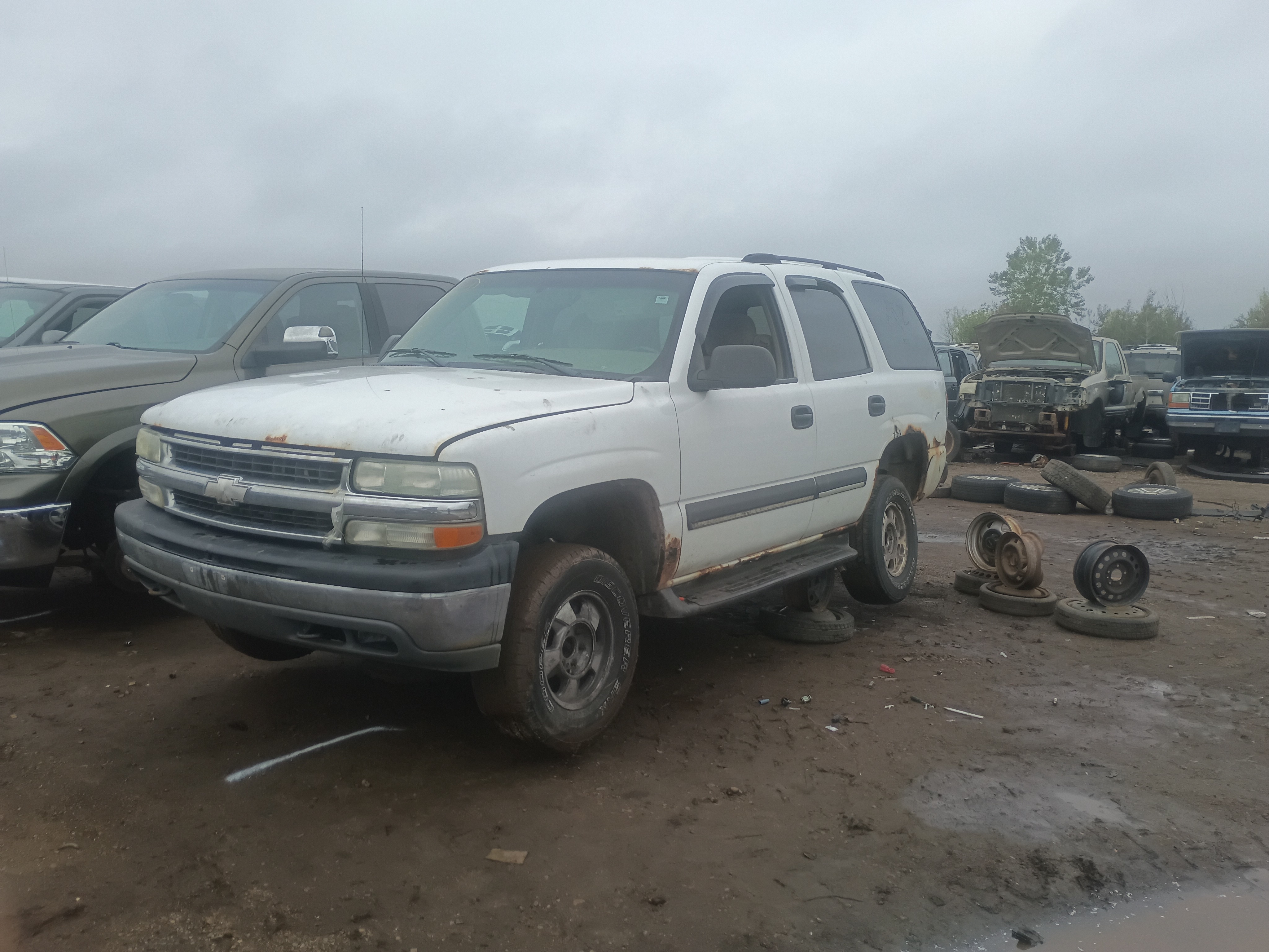 2004 CHEVROLET Tahoe