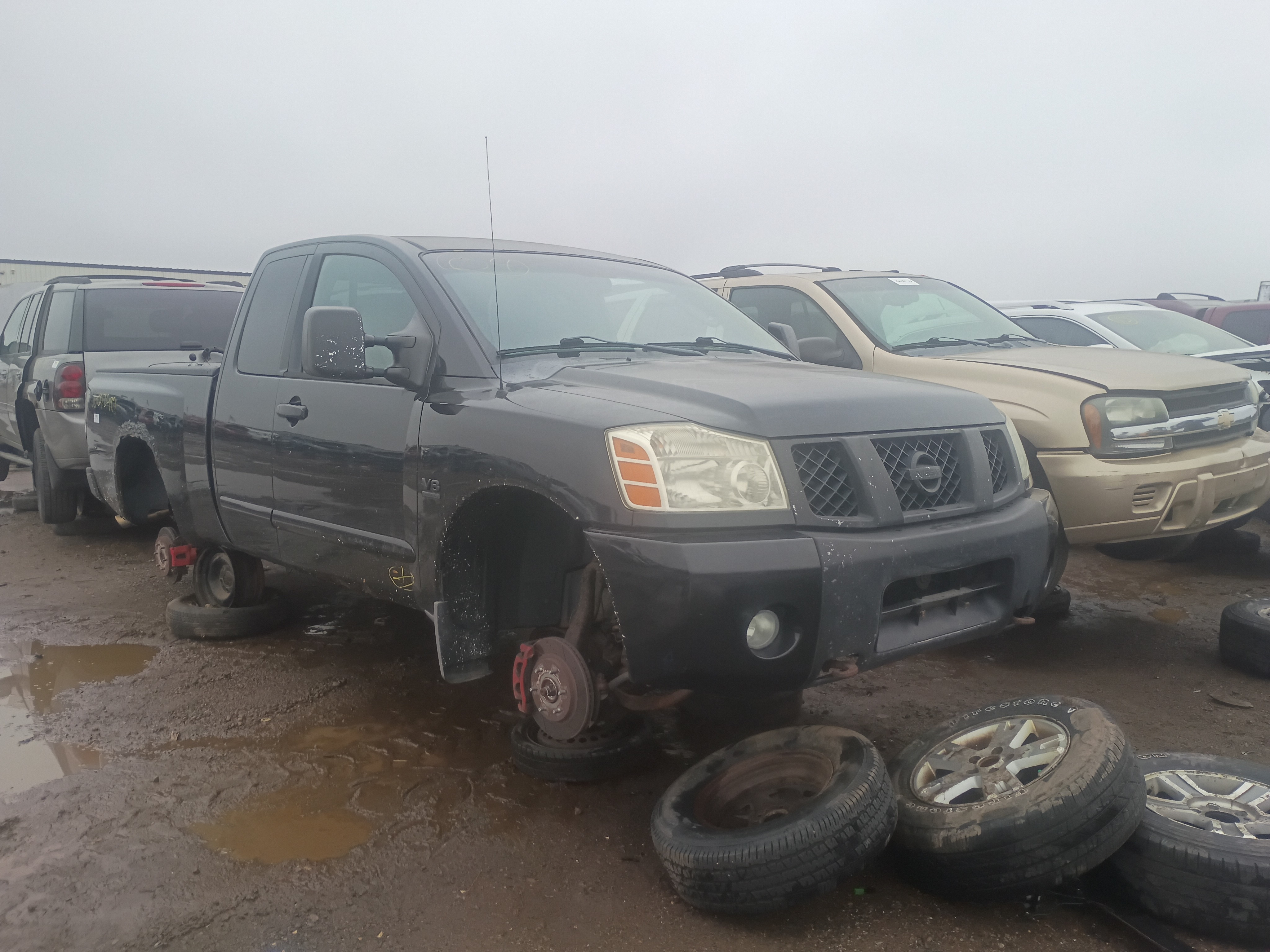 2004 NISSAN Titan