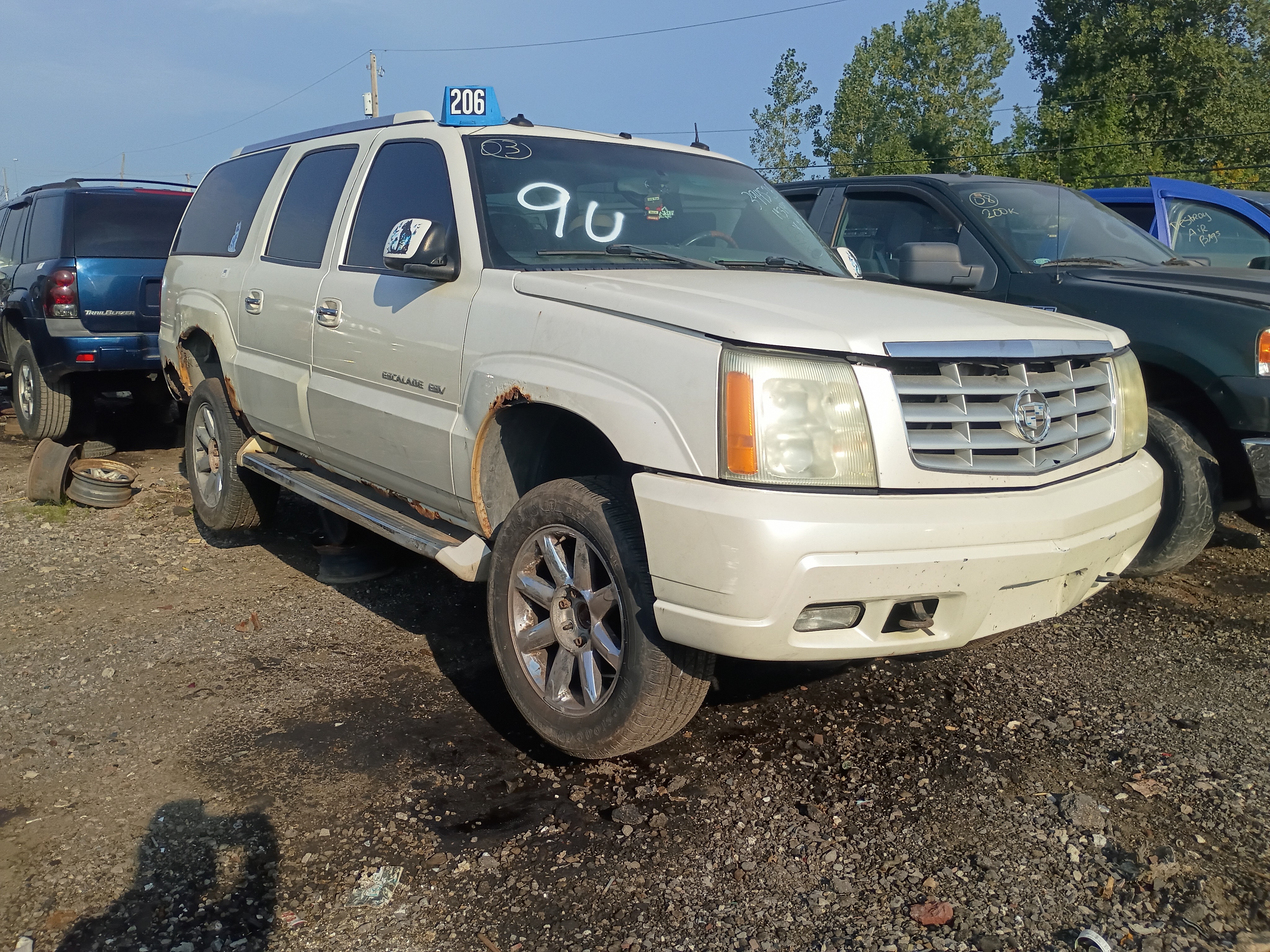 2003 CADILLAC Escalade