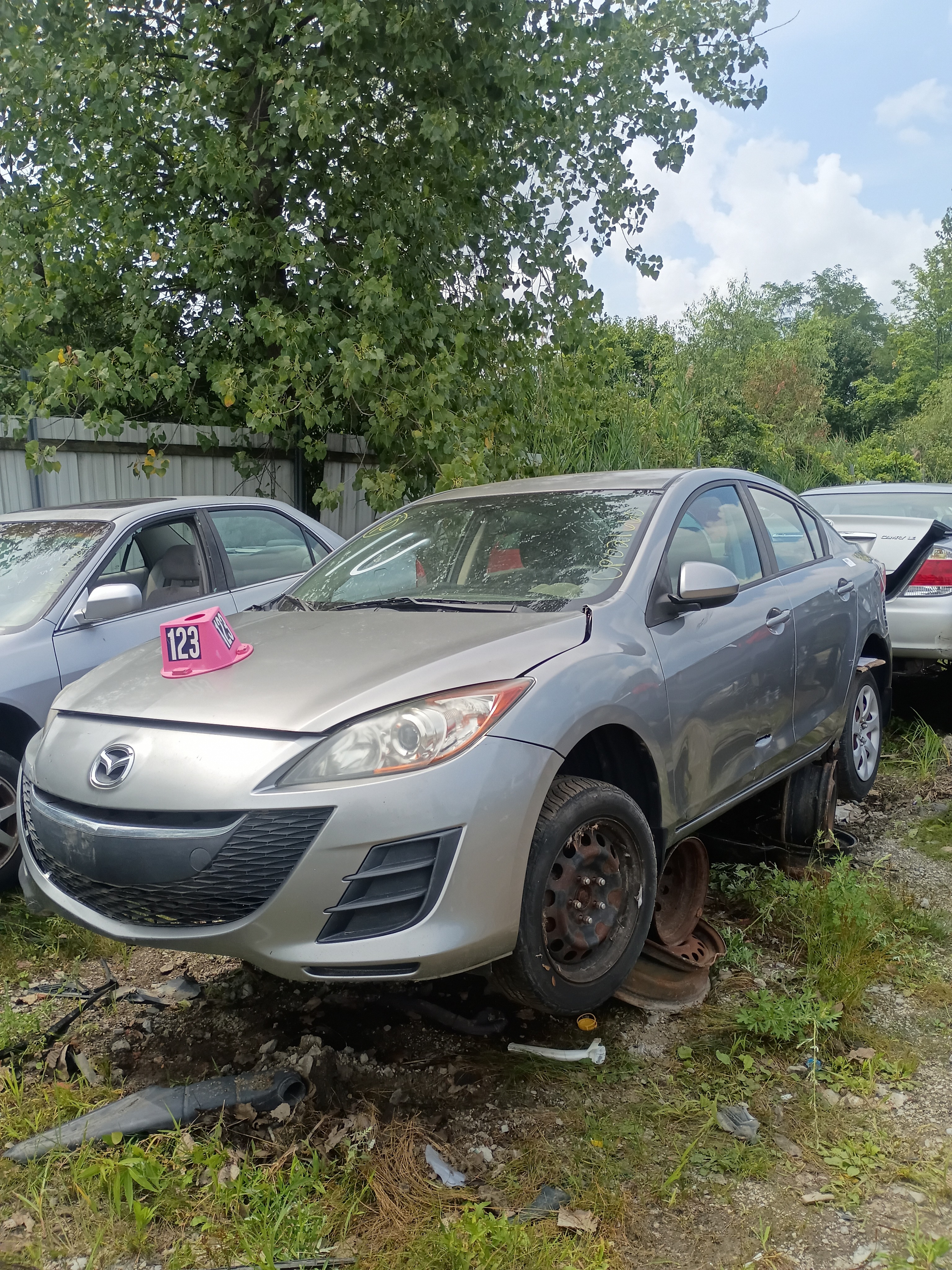2010 MAZDA Mazda3