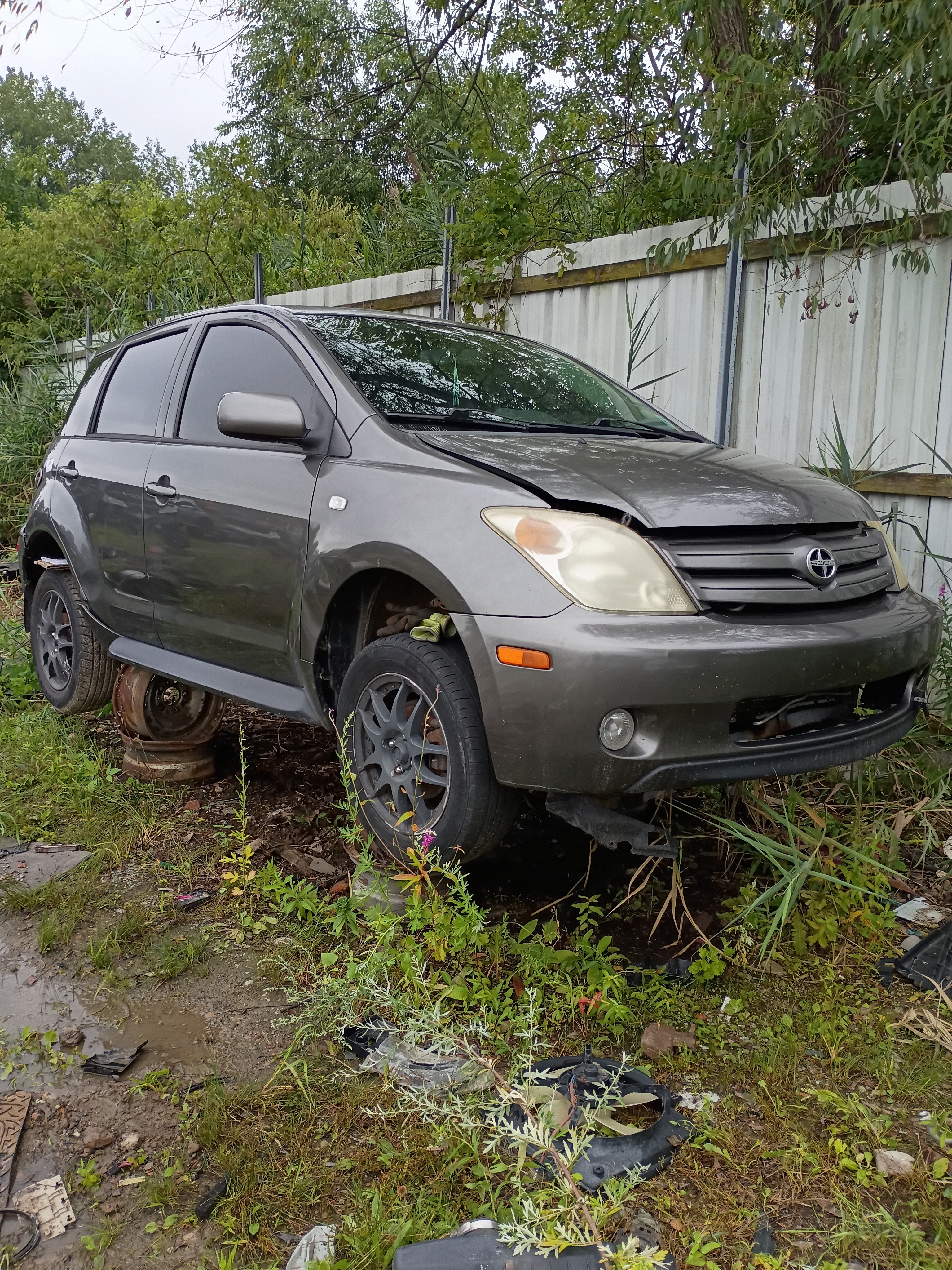2004 TOYOTA Scion xA
